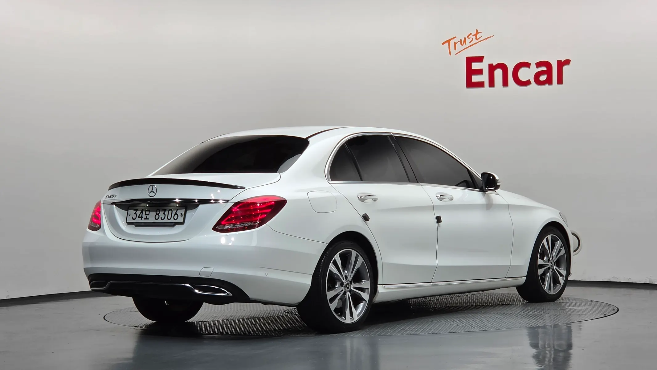 Mercedes-Benz C-Class W205 C220 d 2018 2/33