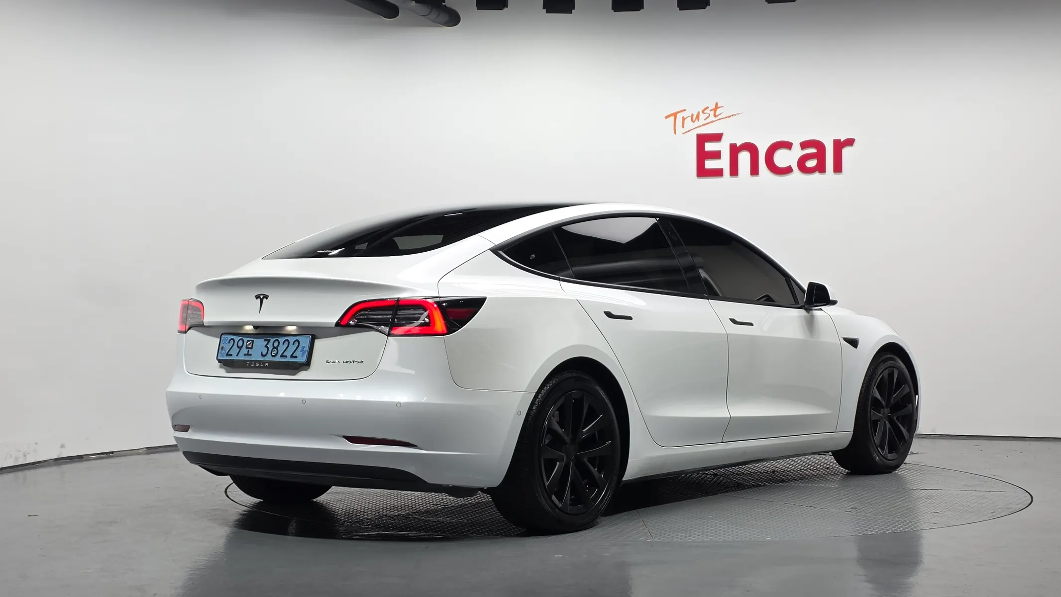 Tesla 3 AWD 2020 2/32