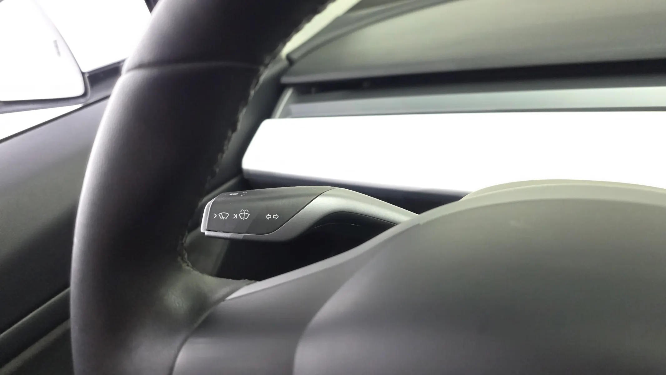 Tesla 3 AWD 2020 31/32
