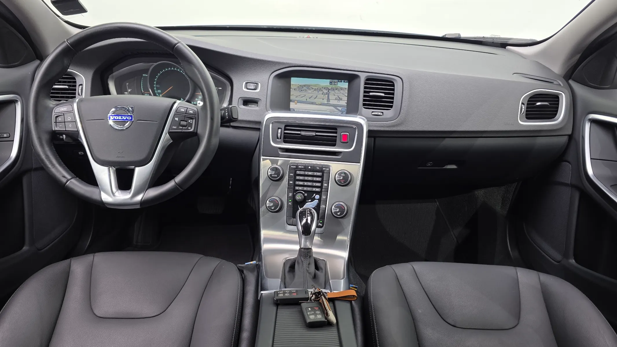 Volvo S60 D2 2014 4/5