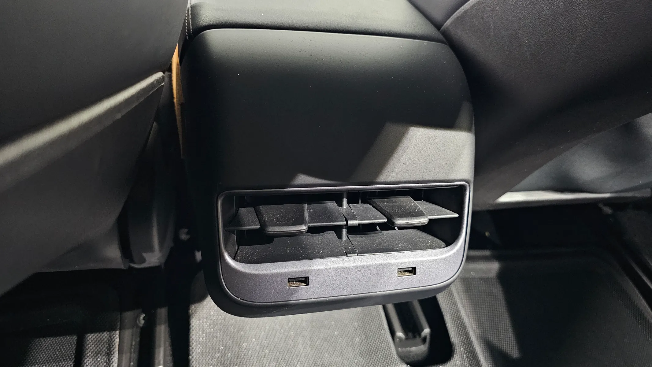 Tesla 3 AWD 2020 33/34