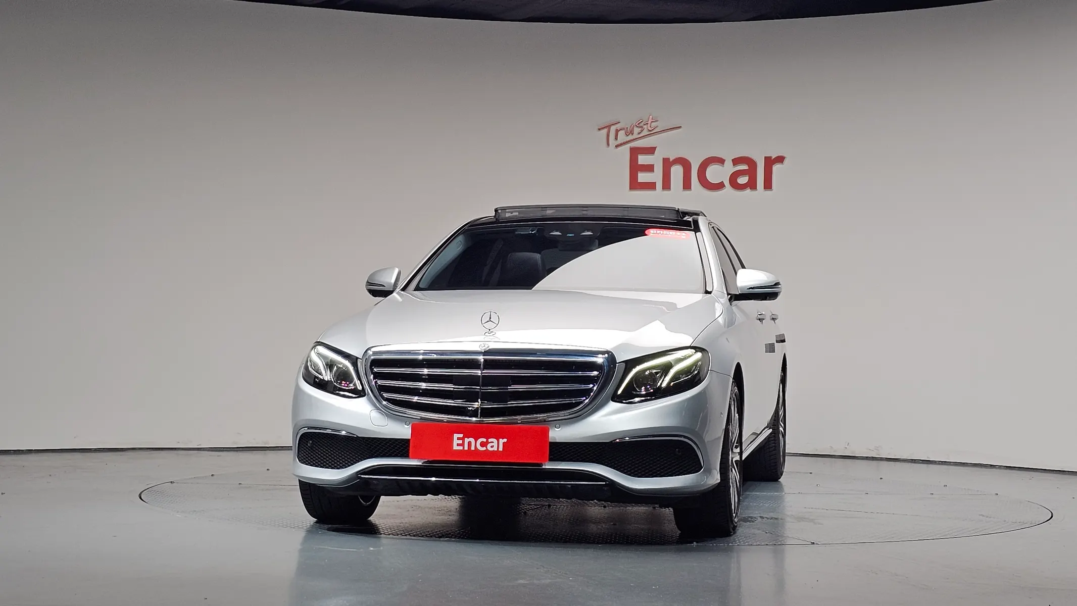 Mercedes-Benz E-Class W213 E400 4MATIC 2017 3/36
