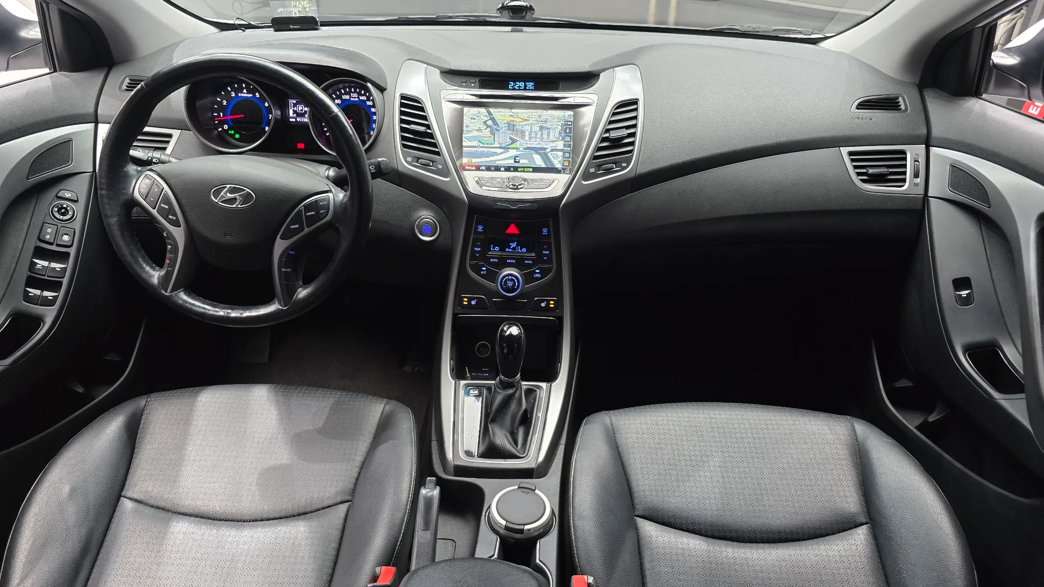 Hyundai 아반떼 1.6 GDi 2014 4/5
