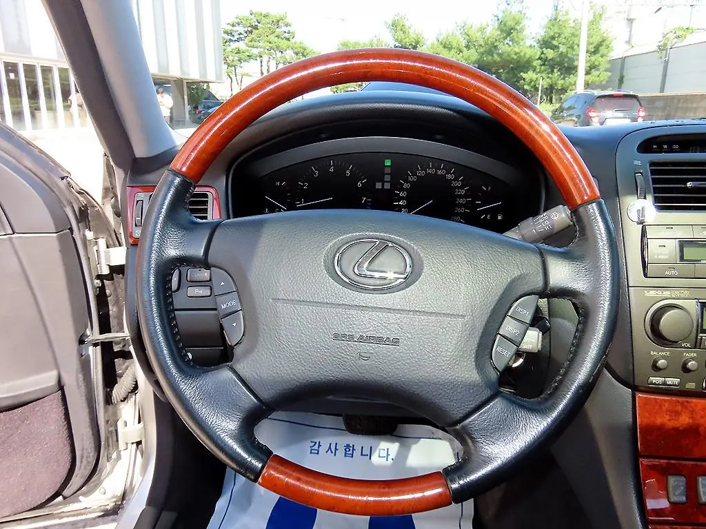 Lexus LS430 L-Grade 2003 4/5