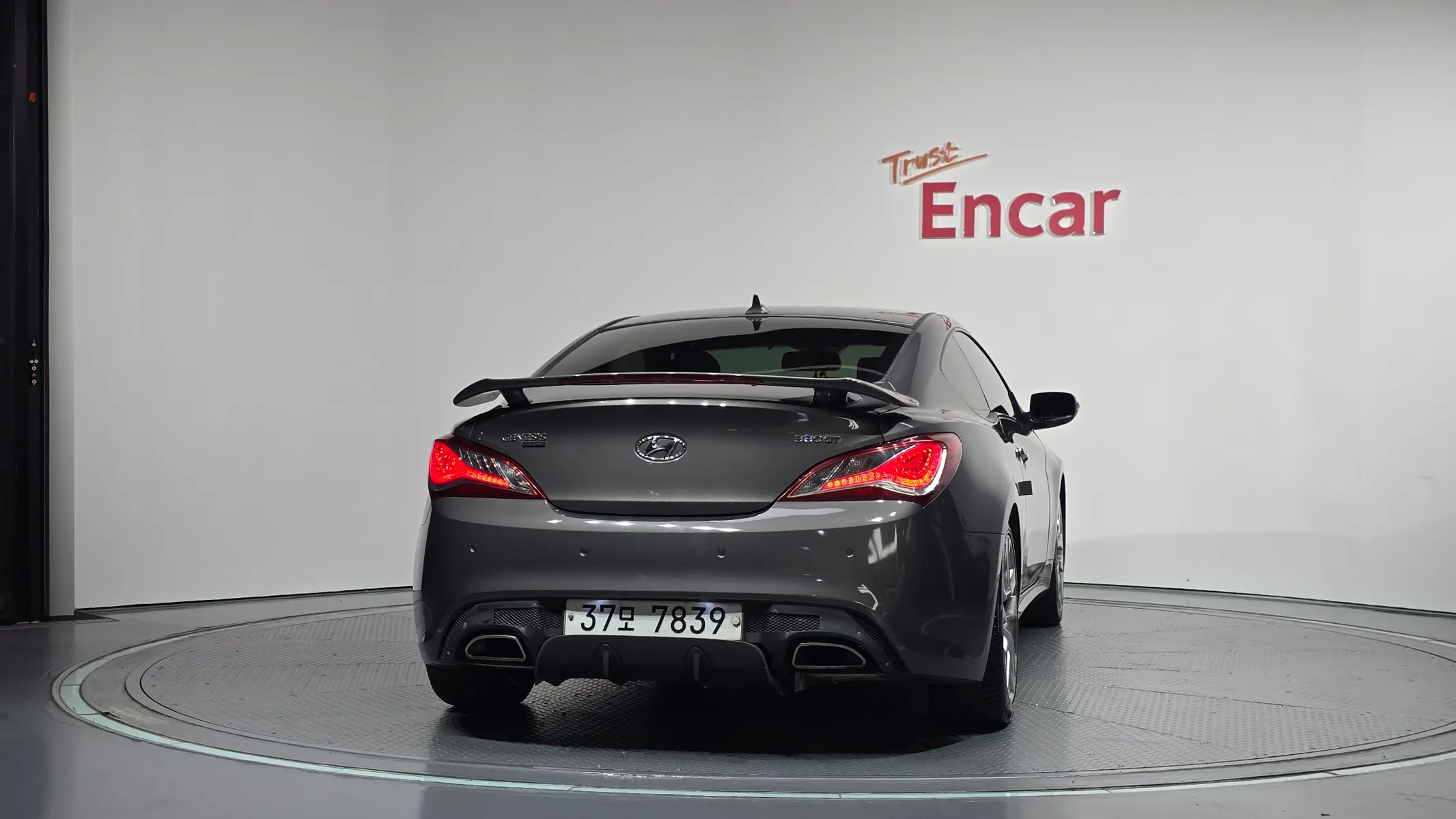 Hyundai Coupe 380 GT-R 2012 3/5