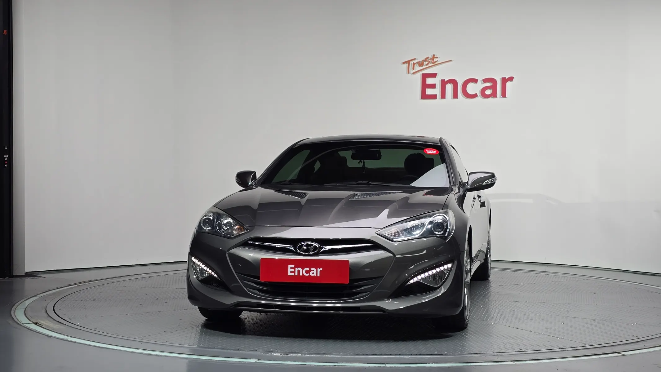 Hyundai Coupe 380 GT-R 2012 2/5