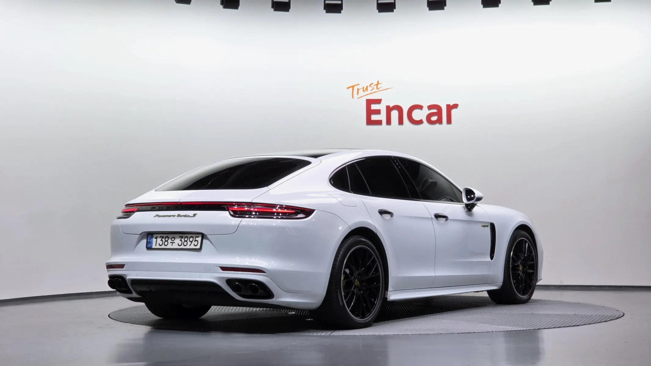 Porsche (971) 2.9 AWD E- 2018 2/37