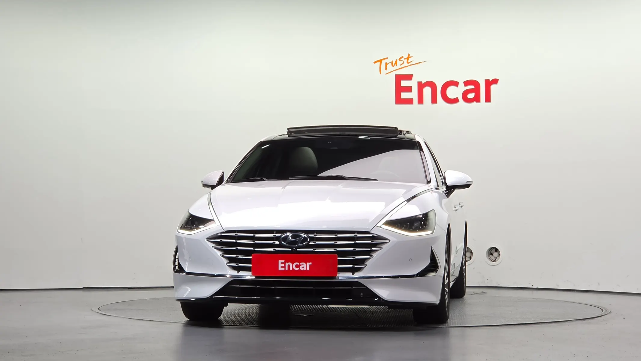 Hyundai (DN8) 2019 3/36
