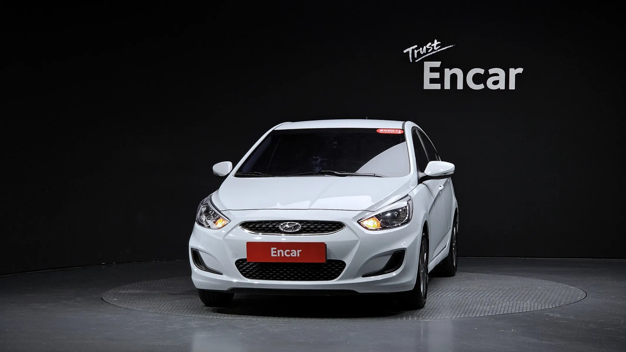 Hyundai () 1.4 VVT 2018 2/5