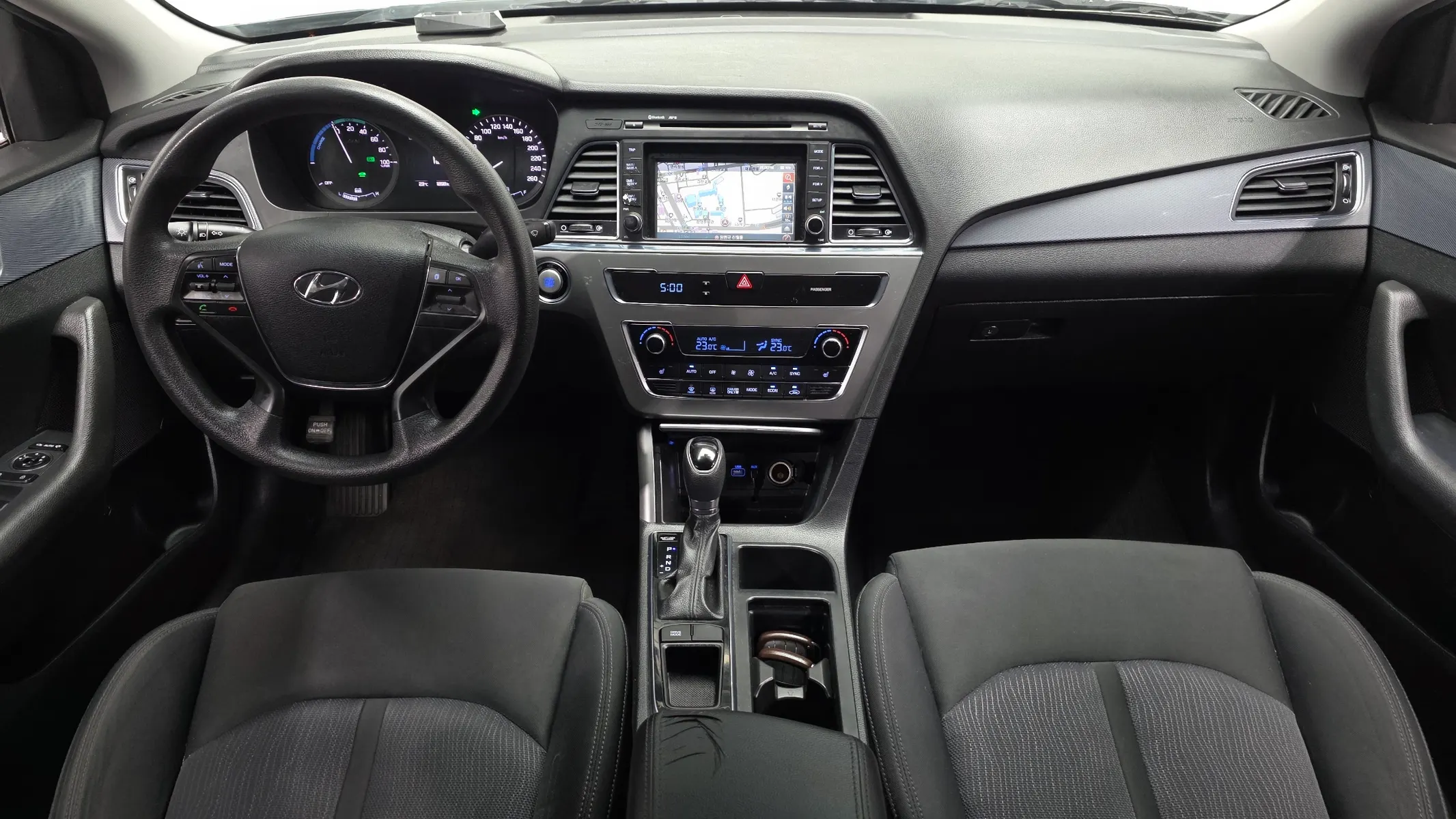 Hyundai LF 2.0 HEV 2015 4/5