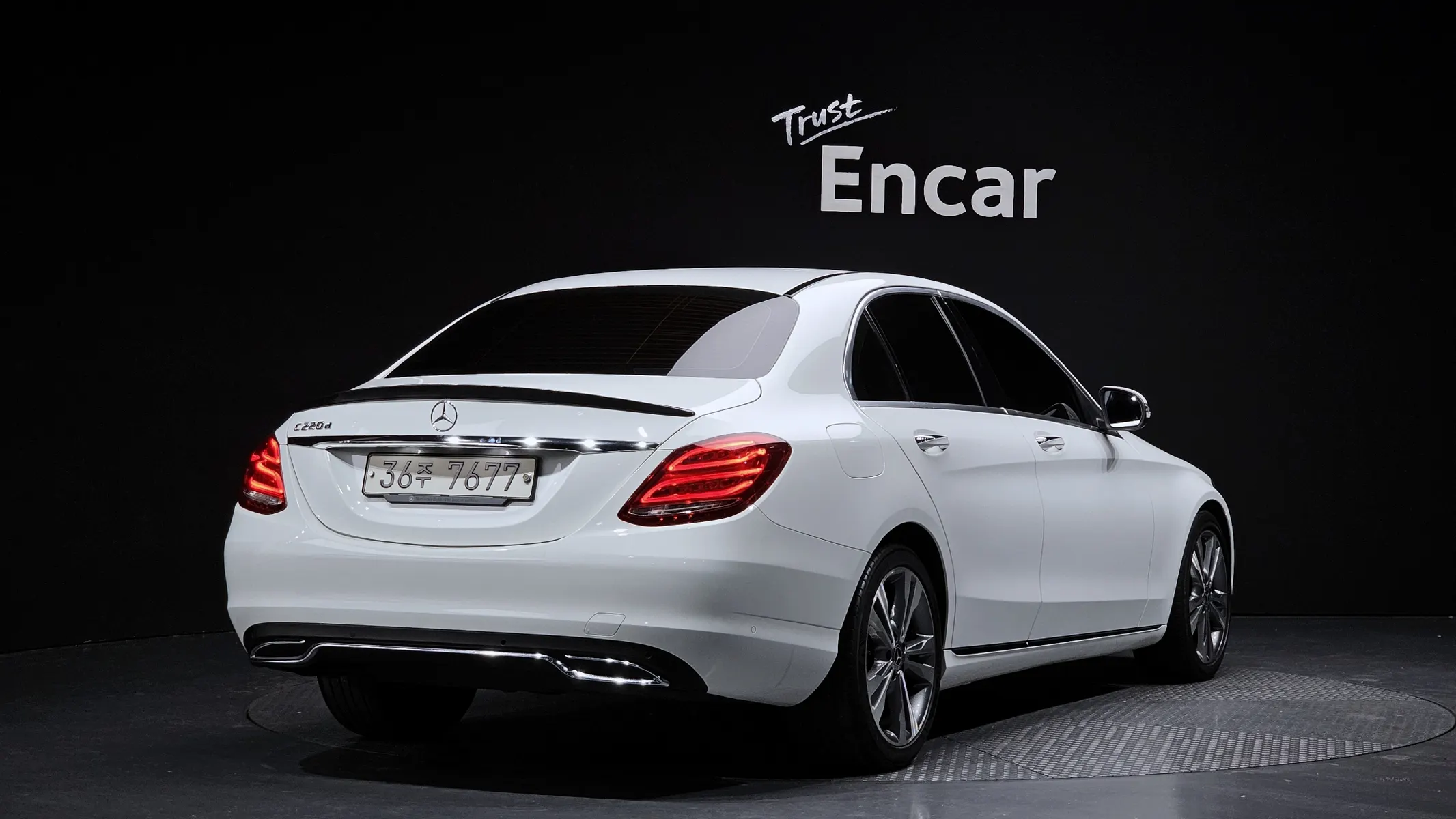 Mercedes-Benz C-Class W205 C220 d 2018 2/21