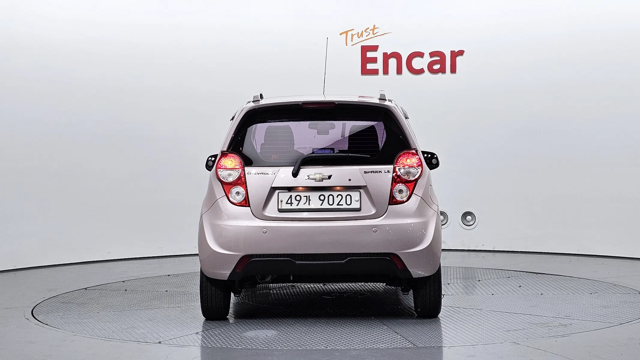Chevrolet Spark LS 2013 3/5