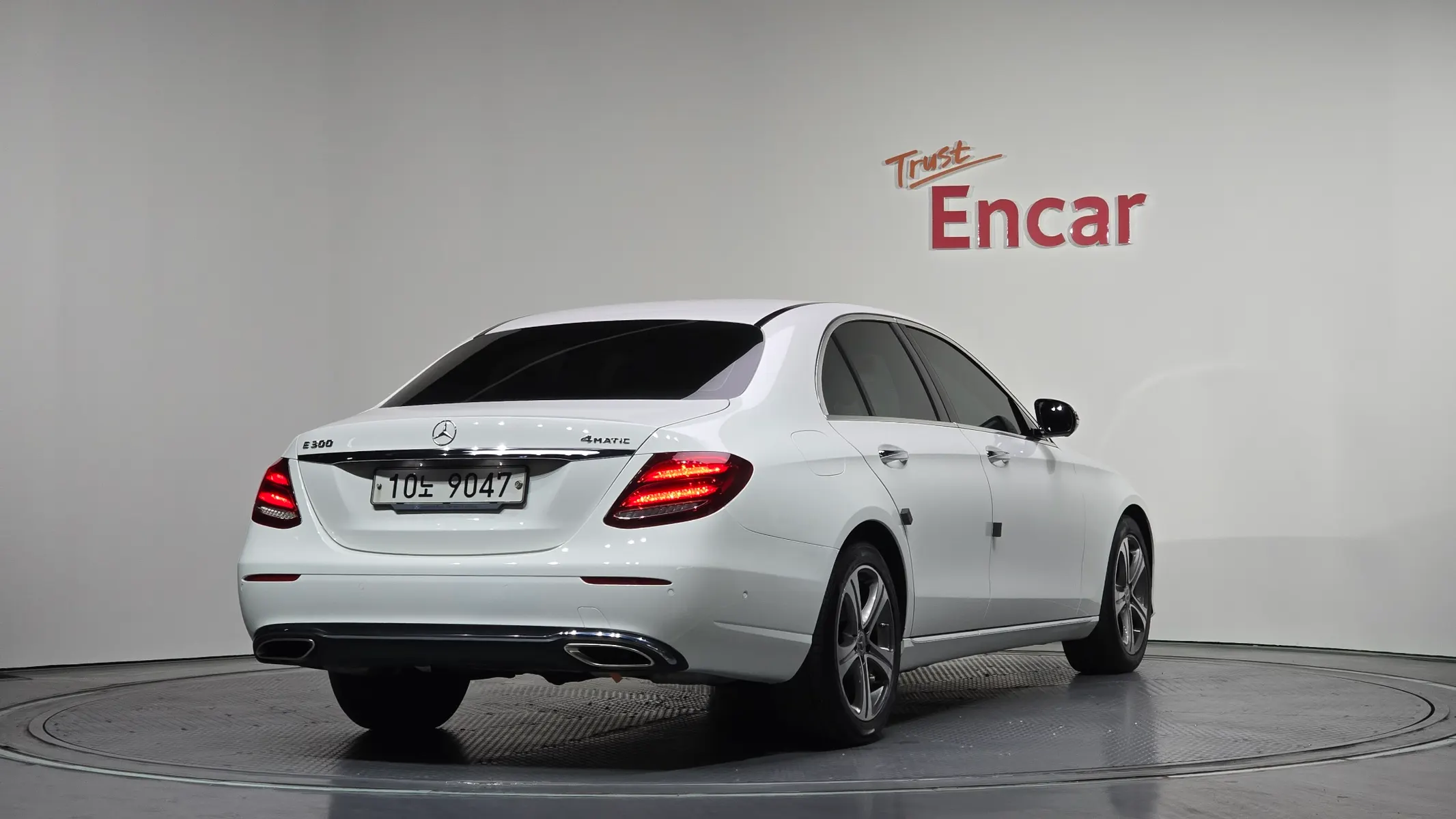 Mercedes-Benz E-Class W213 E300 4MATIC 2018 2/21