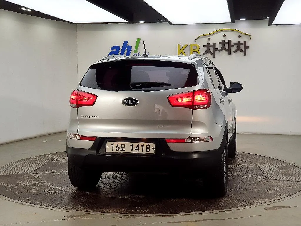 Kia R 4WD 2013 2/5