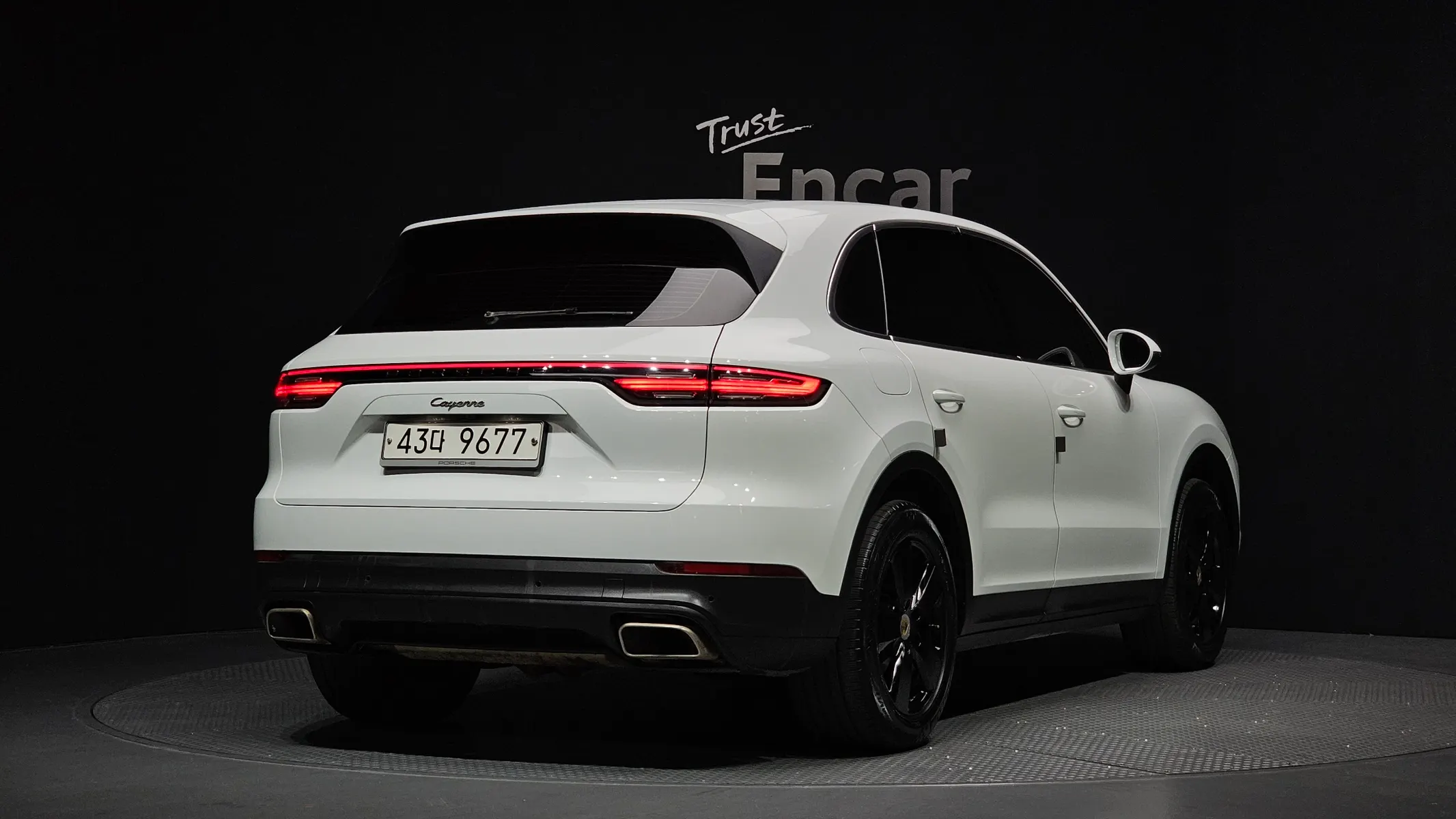 Porsche (PO536) 3.0 2019 2/33