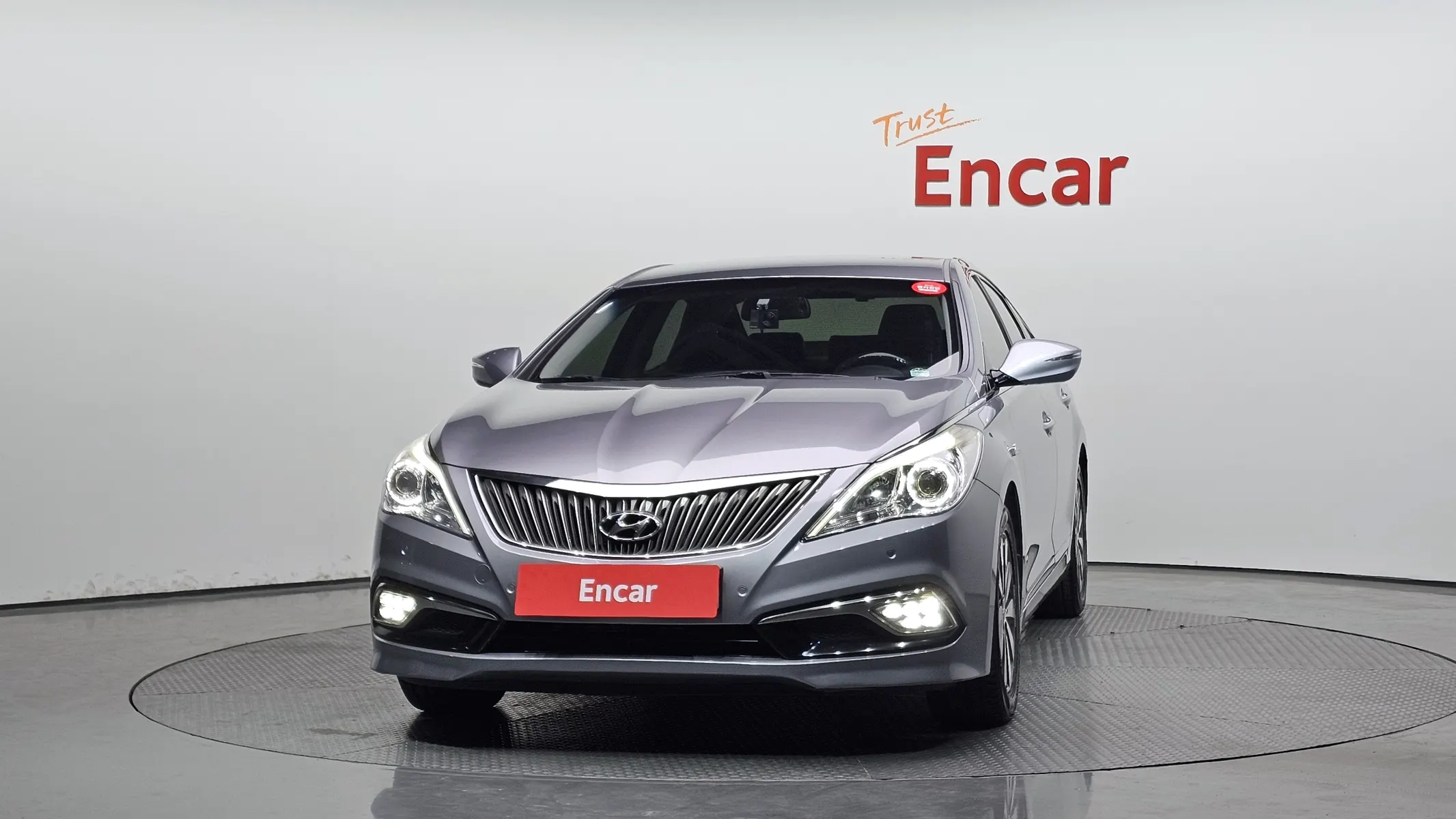 Hyundai HG 2016 2/5