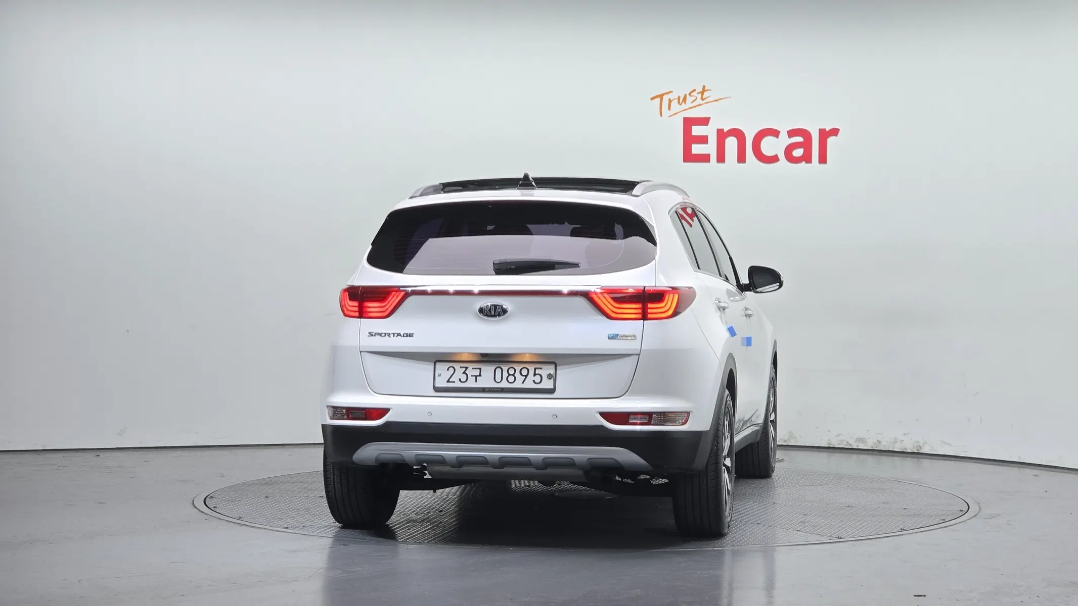Kia 4 1.7 2WD 2016 3/5