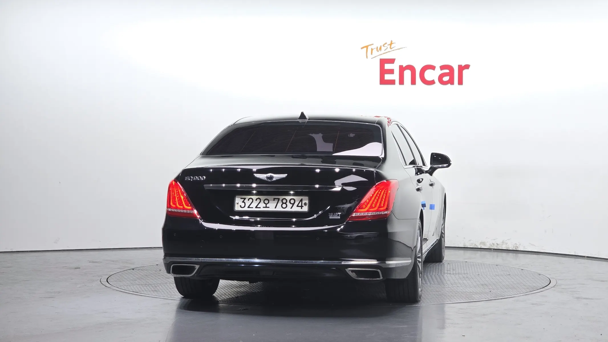 Genesis EQ900 3.3 T-GDI AWD 2016 3/5