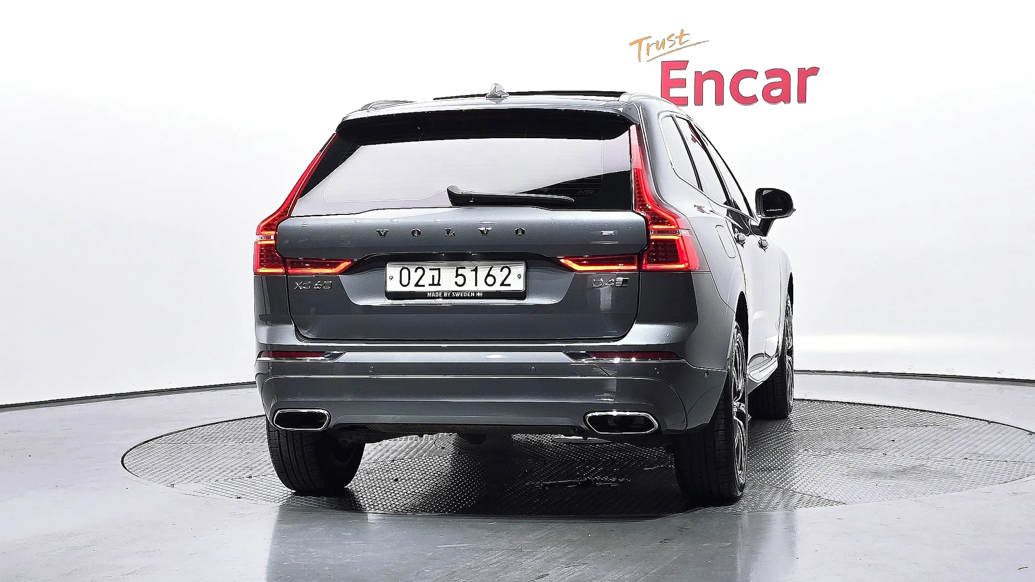 Volvo XC60 2 D4 2018 3/5
