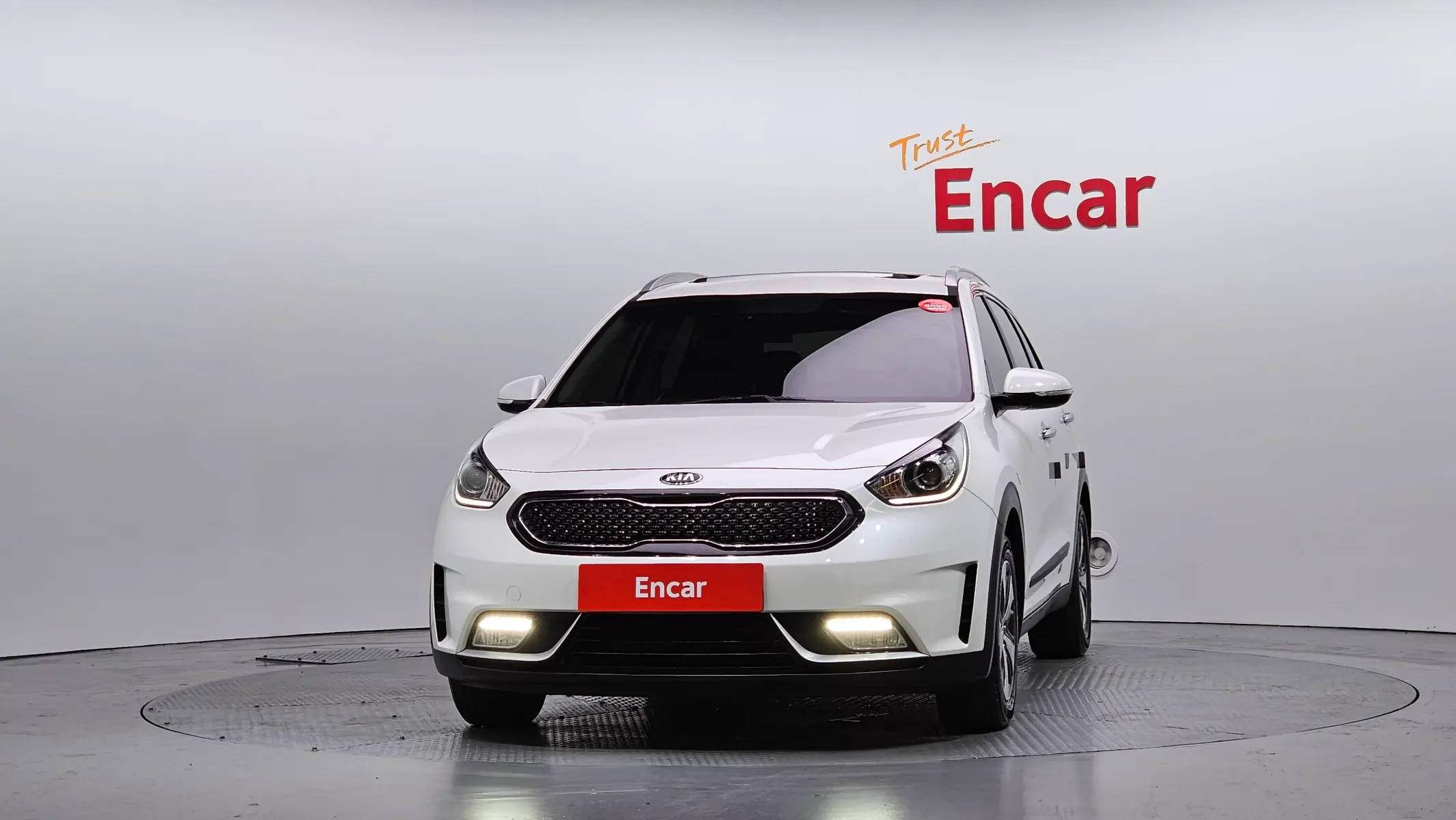 Kia Niro 2016 2/5