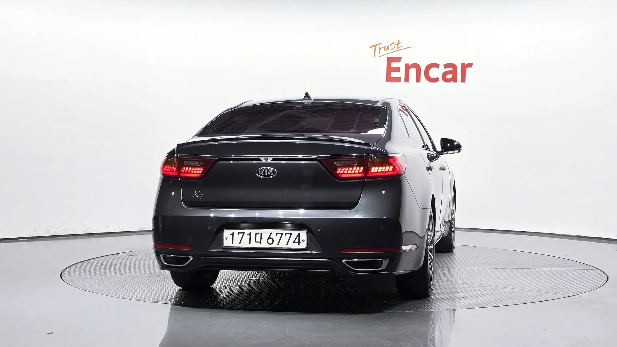Kia K7 3.0 LPI () 2016 3/5