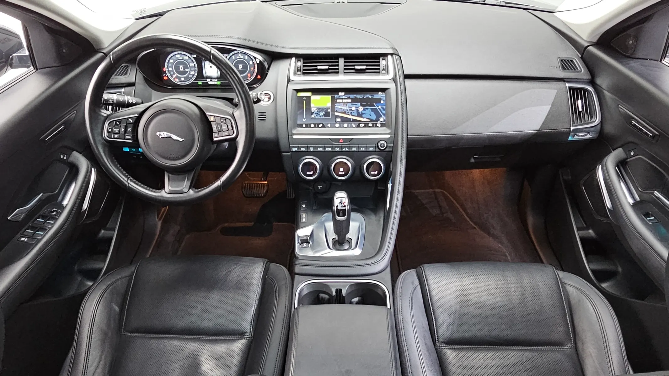 Jaguar E-PACE P250 SE 2018 4/5