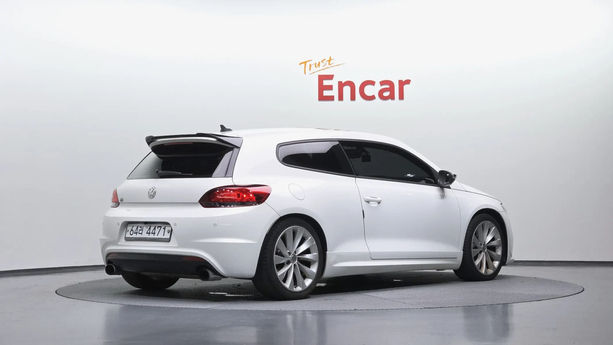 Volkswagen 시로코 2.0 TSI R 2013 2/32