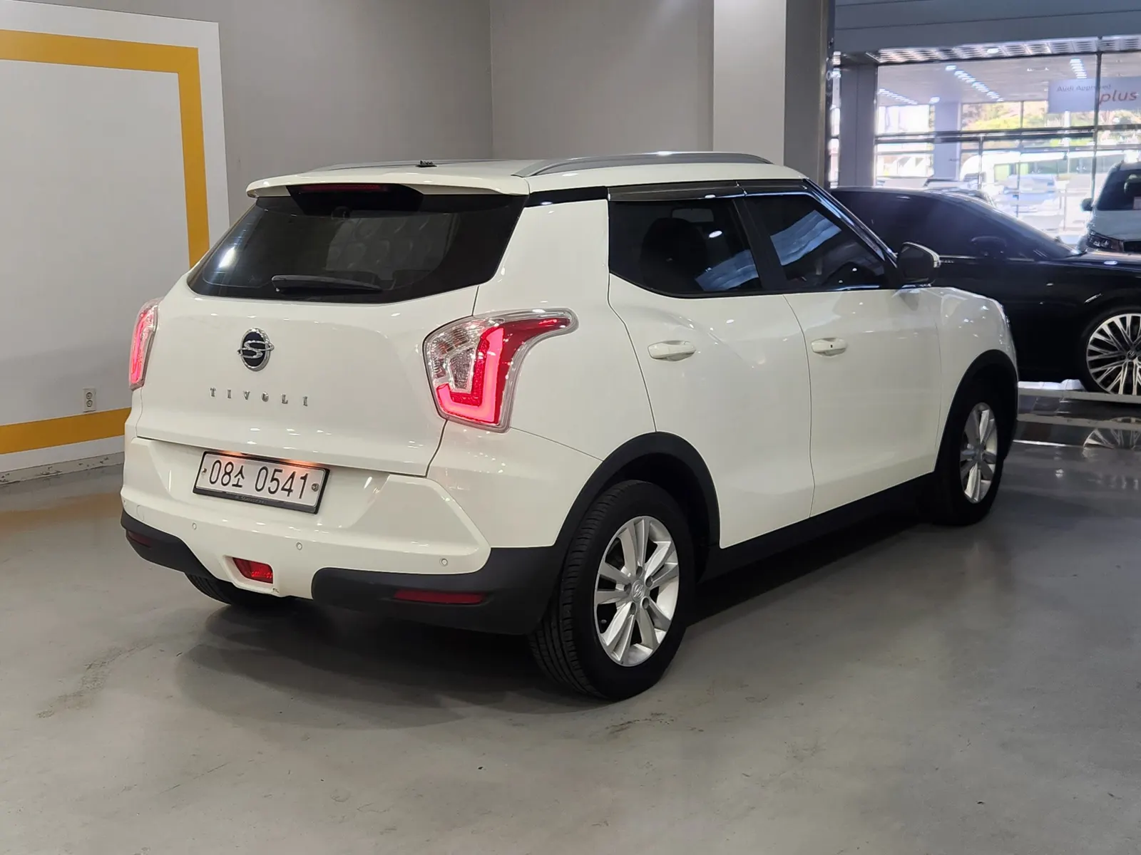 KG Mobility Tivoli VX 2WD 2017 3/5