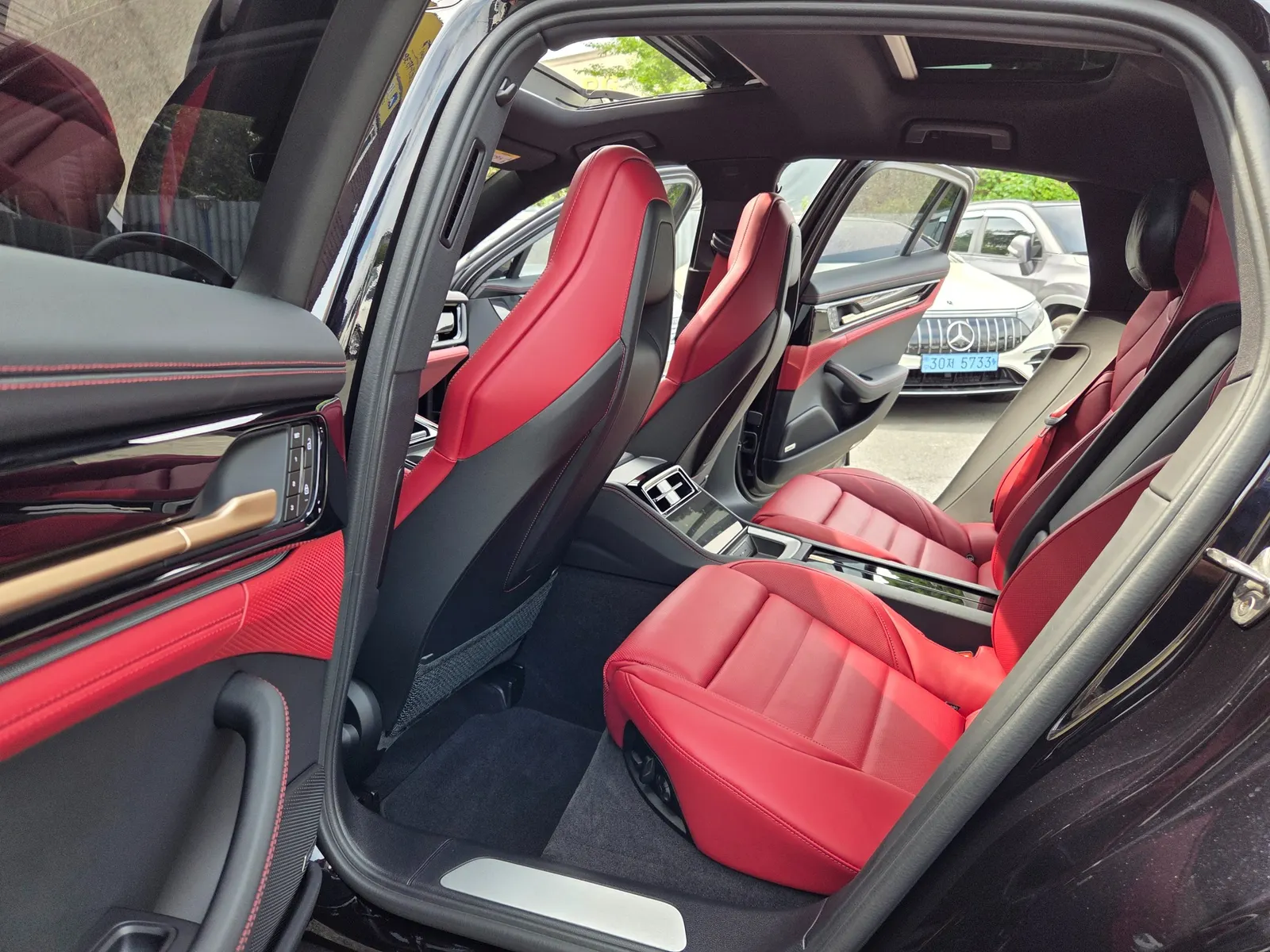 Porsche (976) 2.9 AWD 2024 50/51