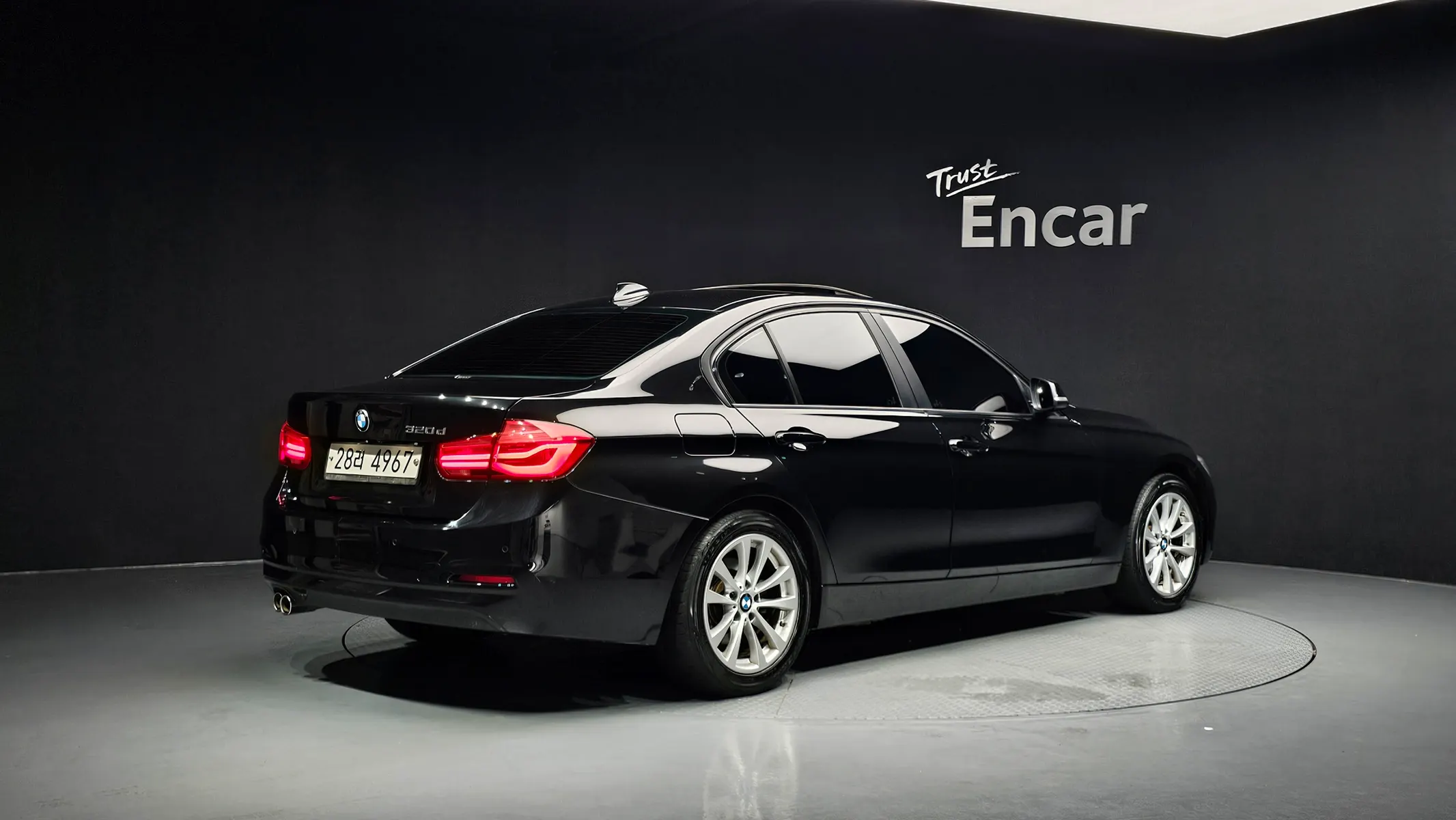 BMW 3 Series (F30) 320d 2017 2/21