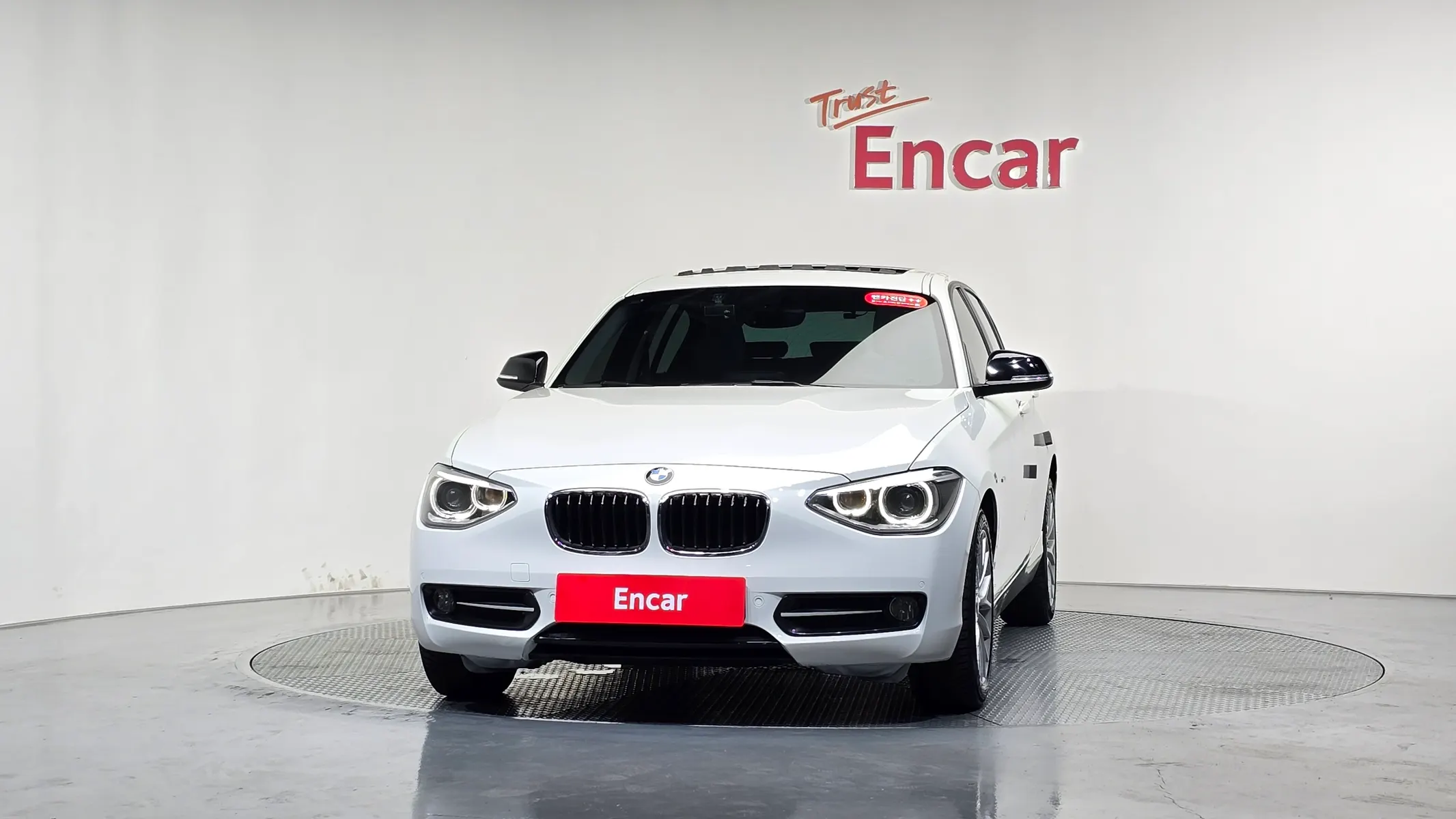 BMW 1 Series (F20) 118d 5 2015 3/32
