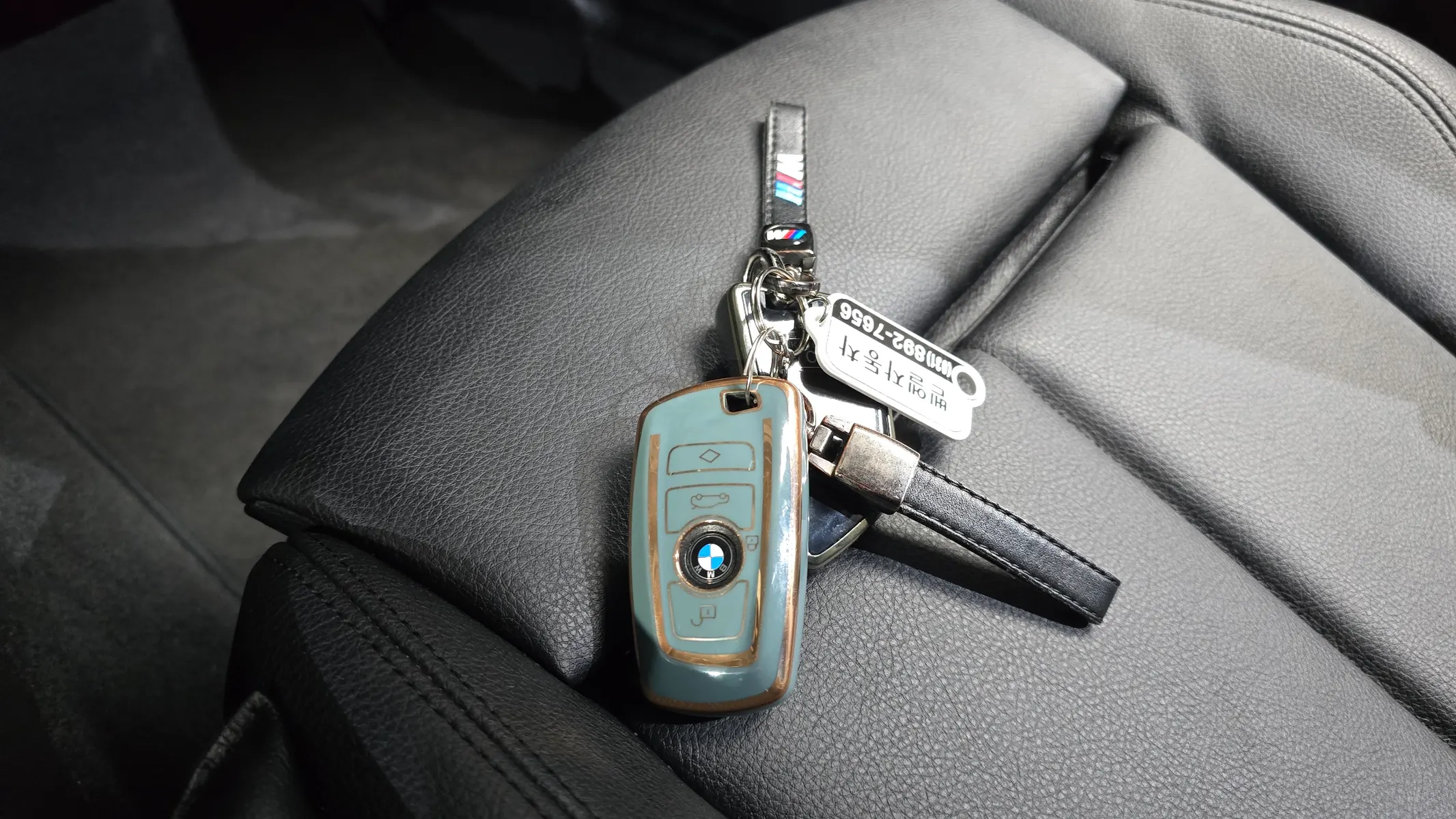 BMW 1 Series (F20) 118d 5 2015 31/32