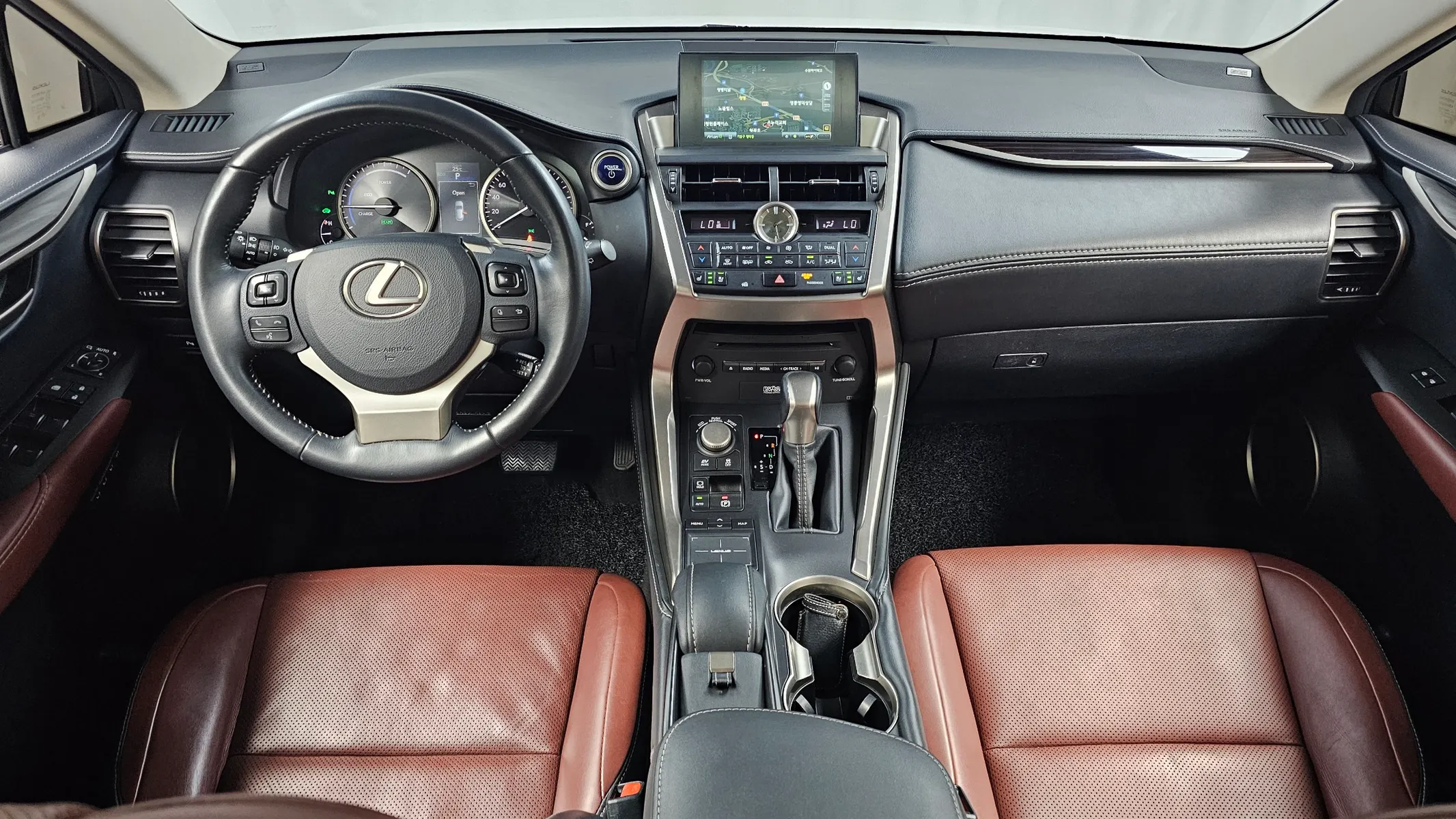 Lexus NX300h 2014 4/5
