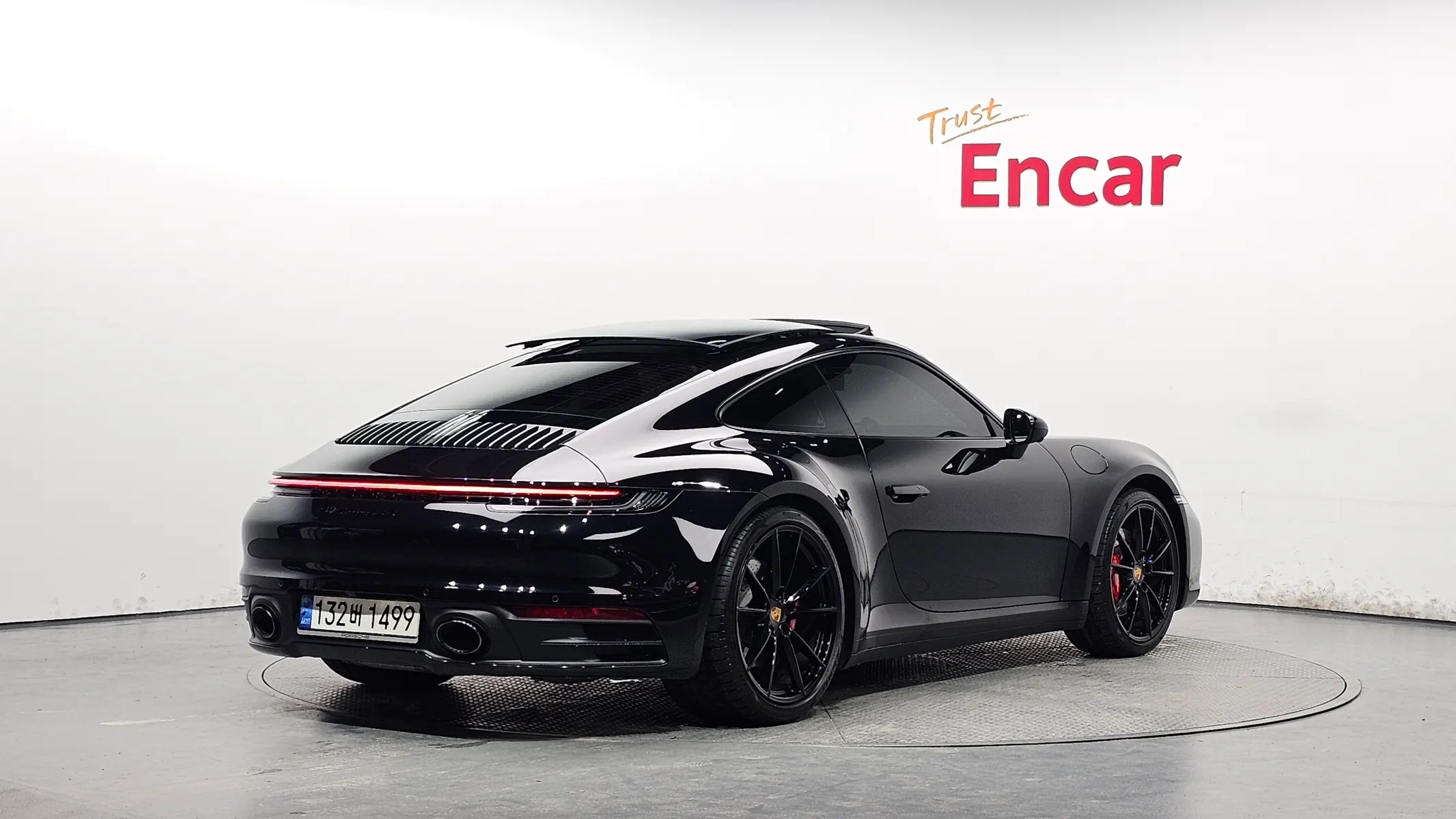 Porsche 911 (992) 4S 2022 2/33