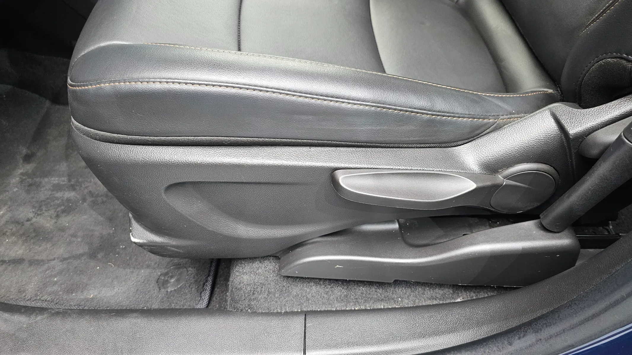 Chevrolet 트랙스 1.4 LT 2019 28/29