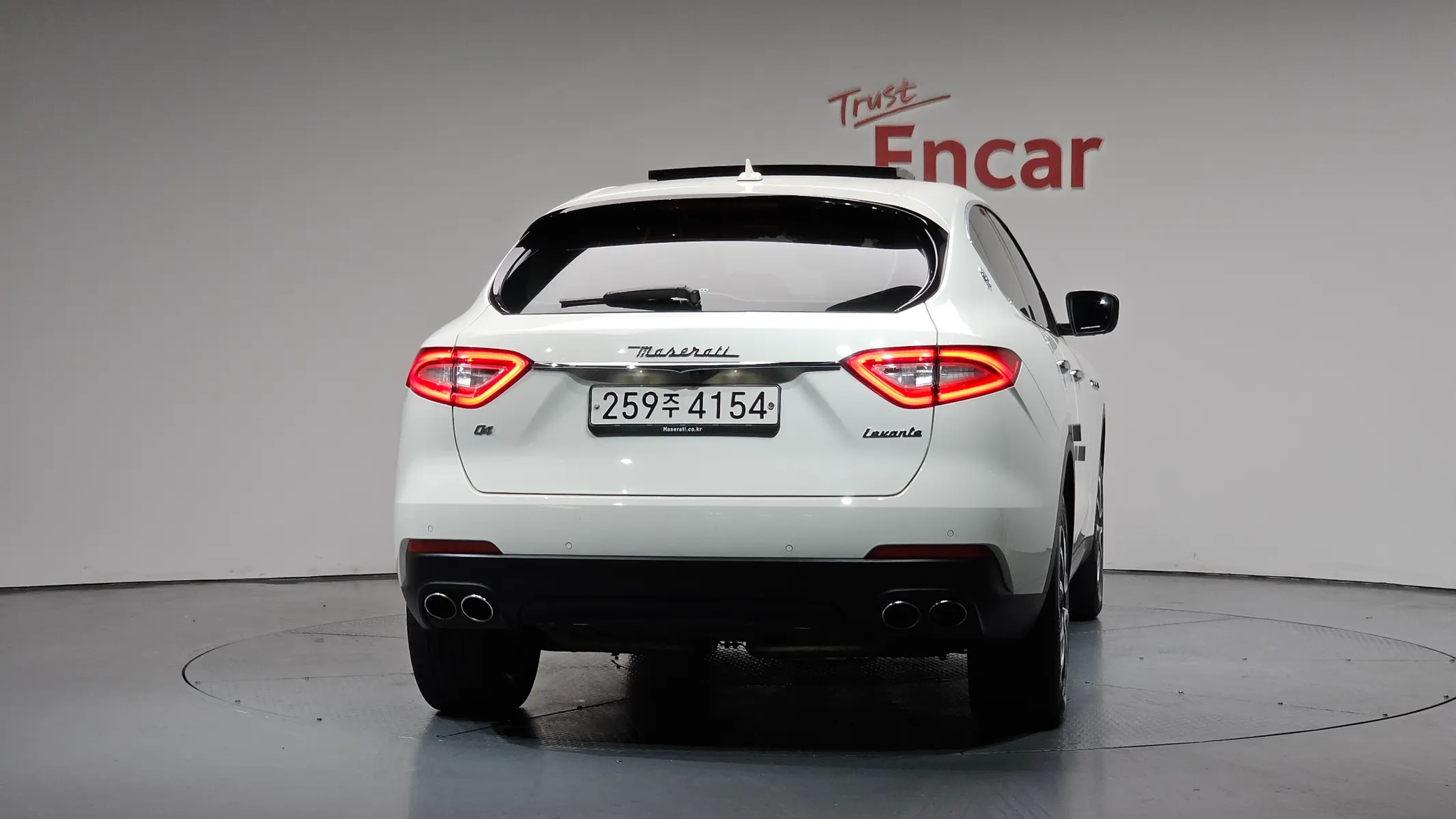 Maserati 르반떼 3.0 AWD 2020 3/5
