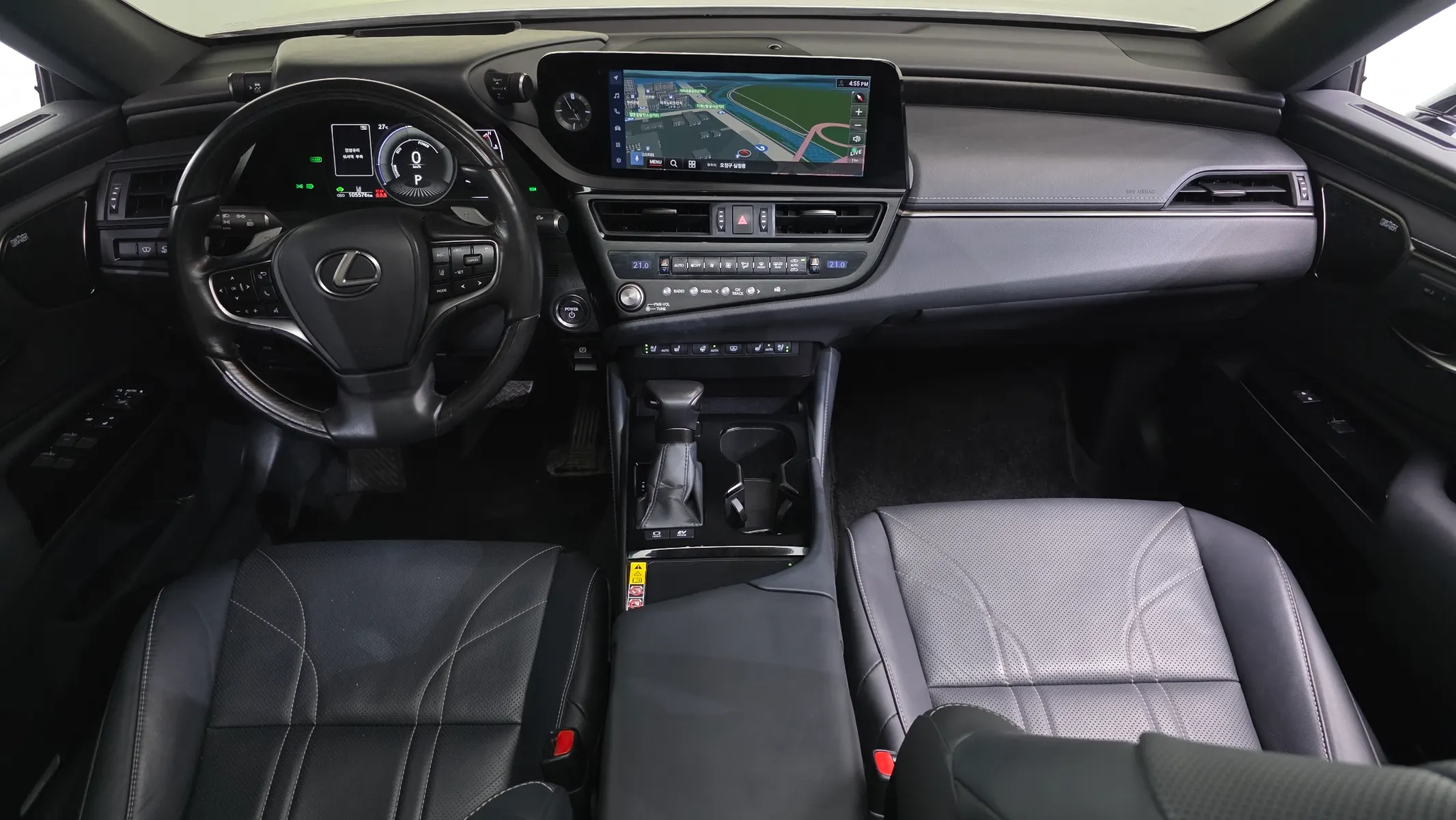 Lexus ES300h 7 2024 4/5