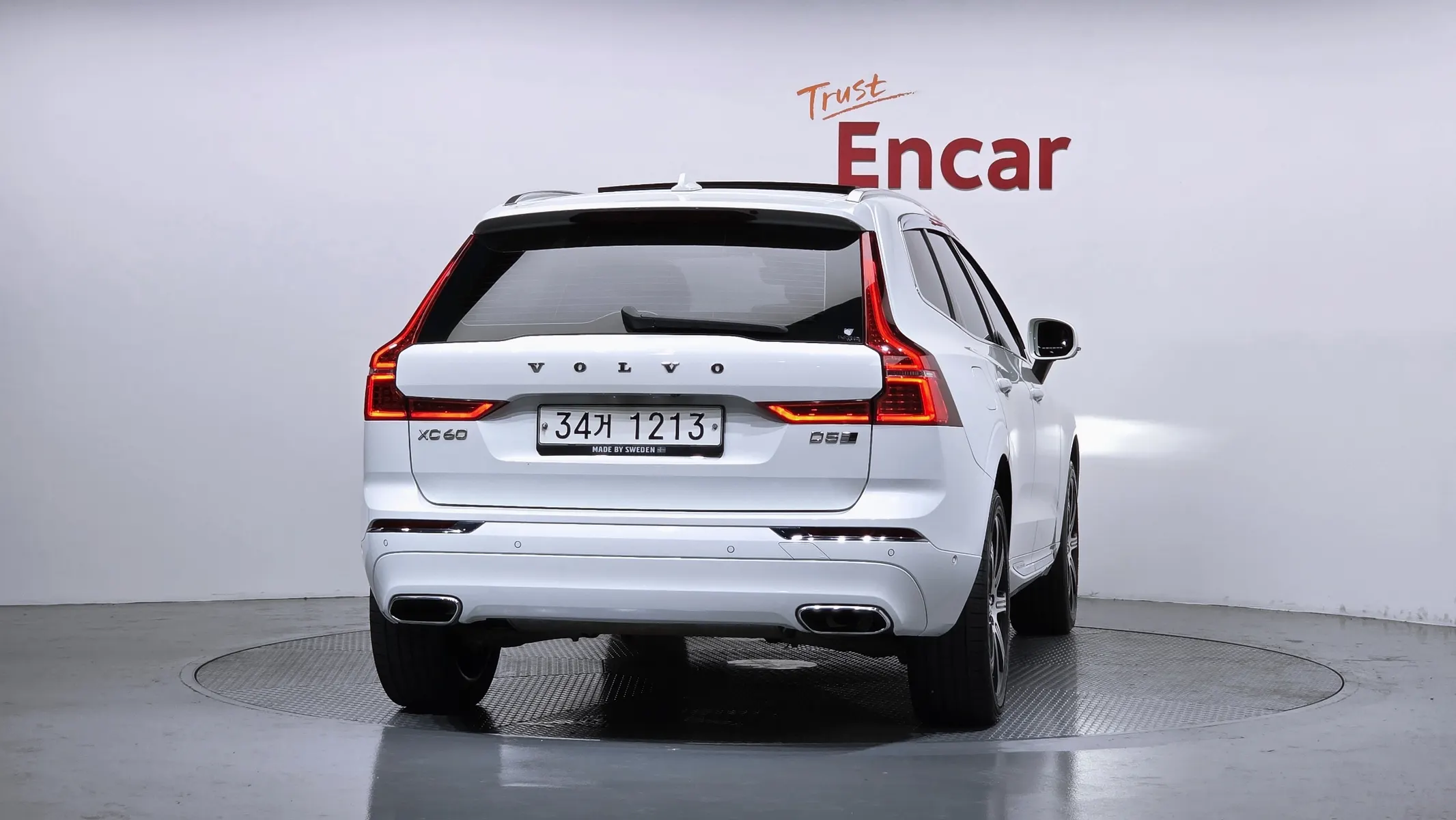 Volvo XC60 2 D5 2018 3/5