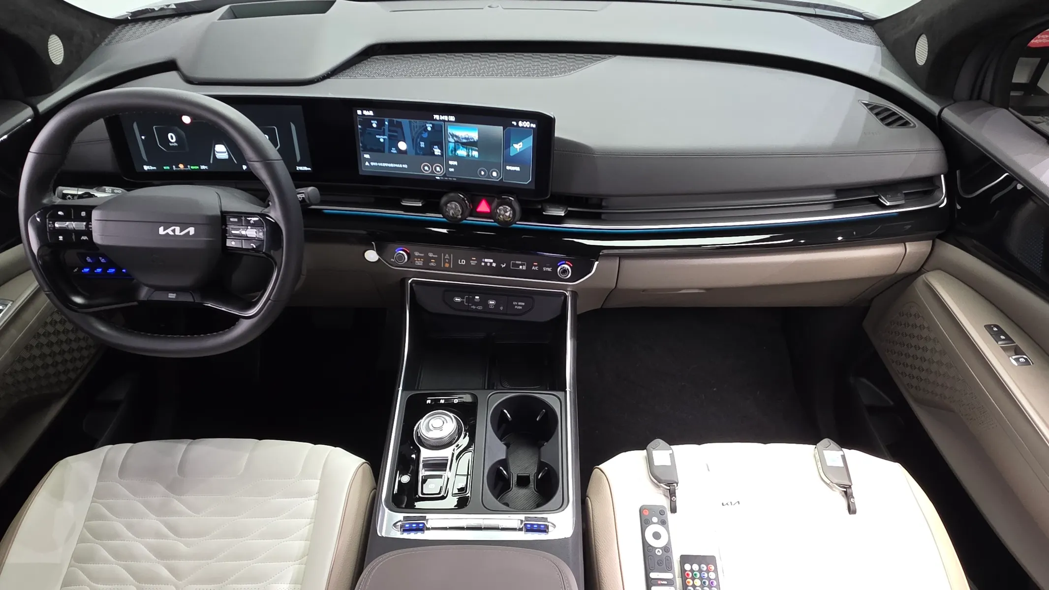 Kia 4 HEV 9 () 2025 4/5