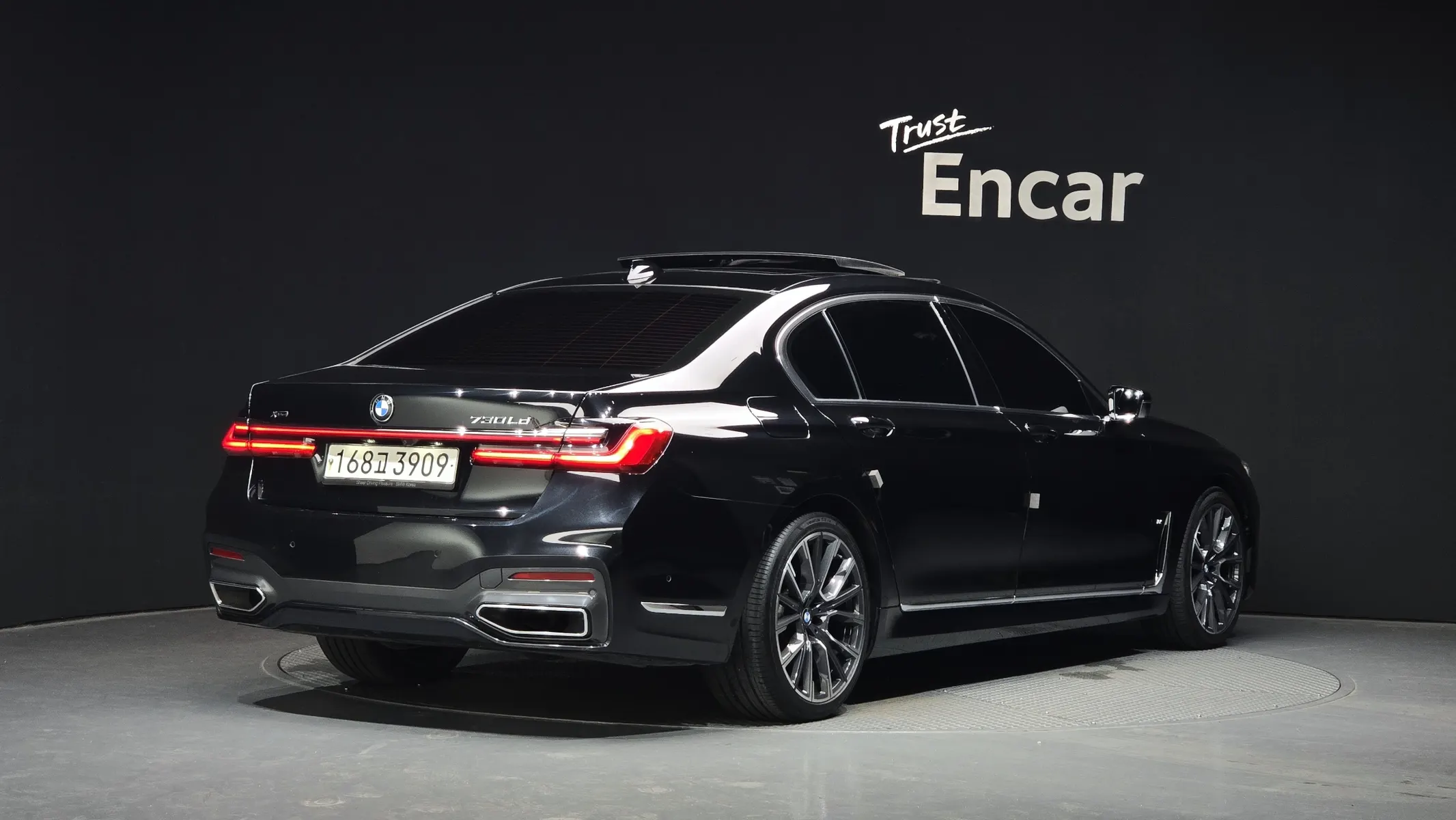 BMW 7 Series (G11) 730Ld xDrive M 2019 2/34