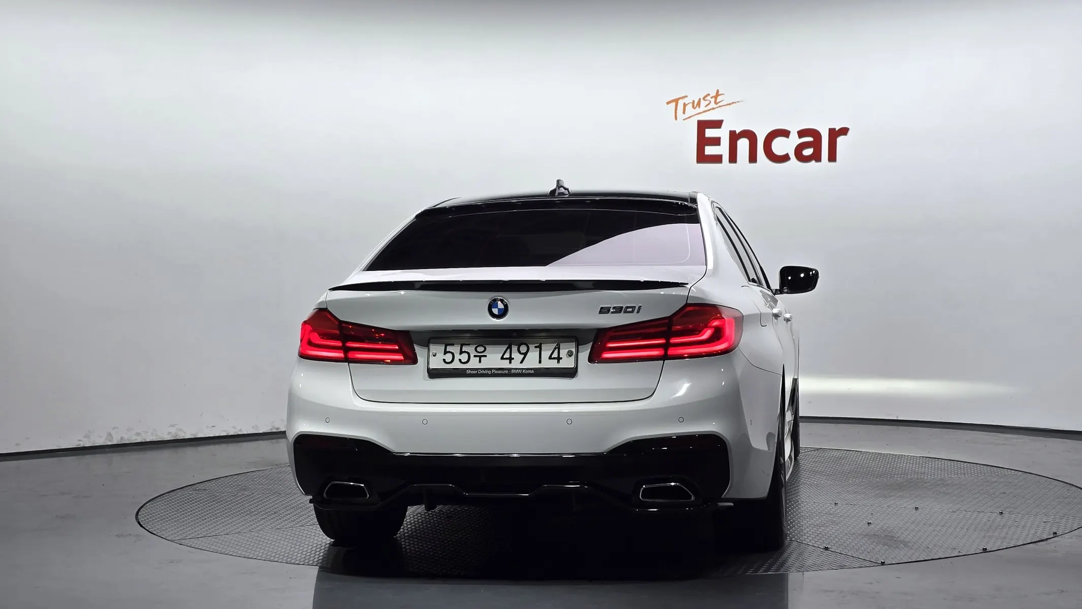 BMW 5 Series (G30) 530i M 2018 3/31
