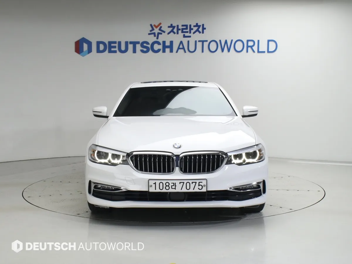 BMW 5 Series (G30) 520i 2020 3/27