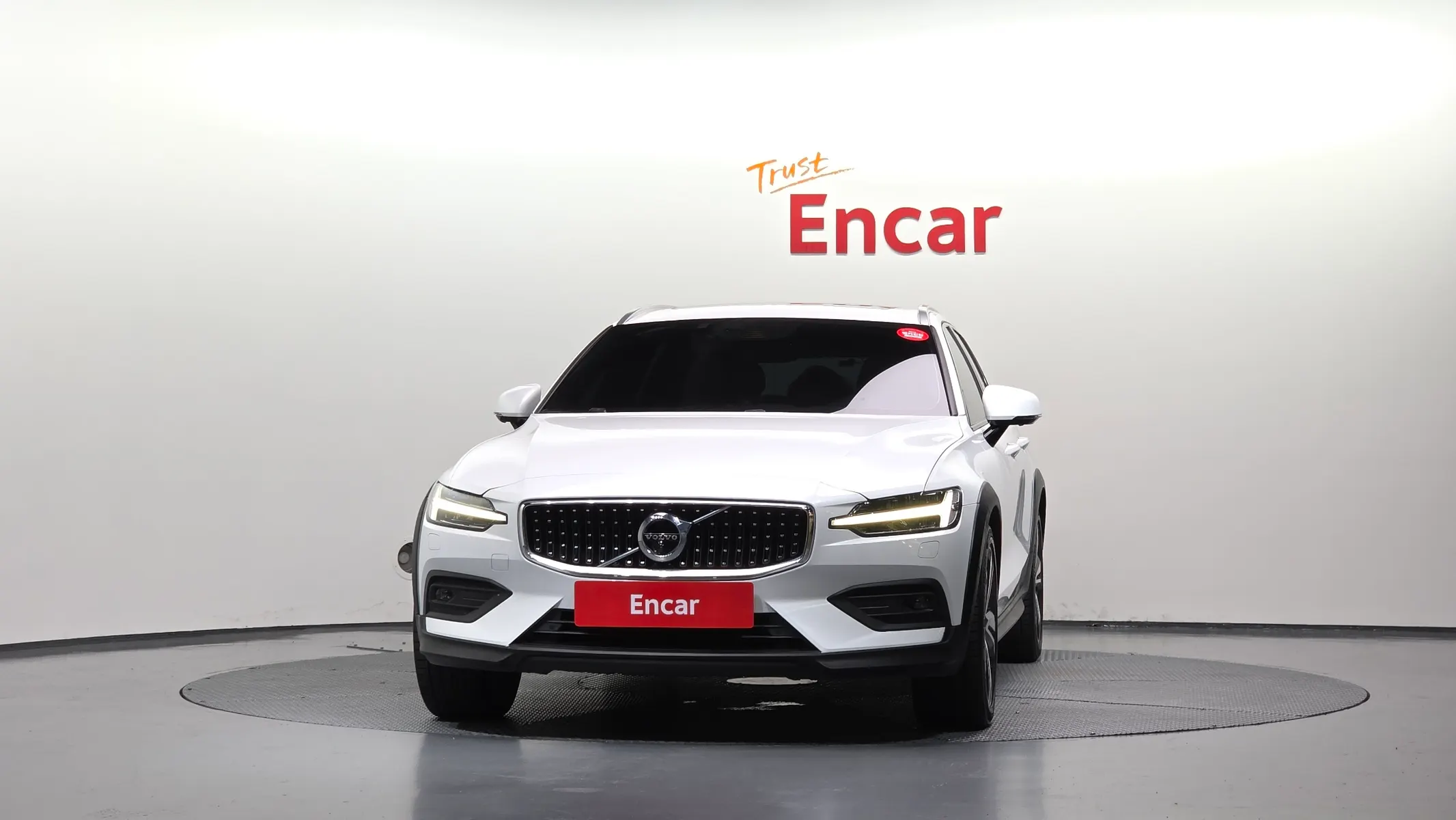 Volvo V60 2 T5 AWD 2019 2/5