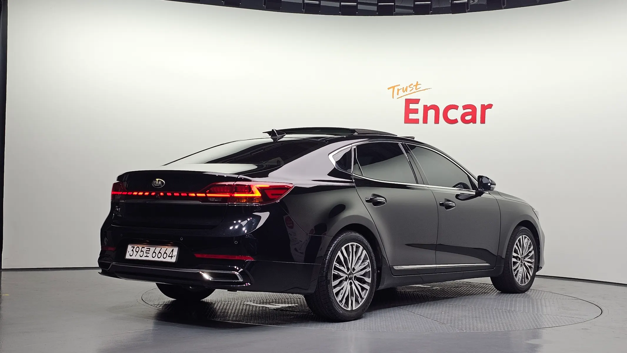 Kia K7 3.0 LPI () 2020 2/33