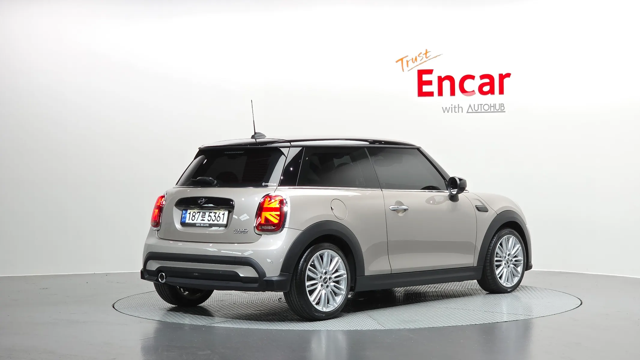MINI 쿠퍼 2022 2/32