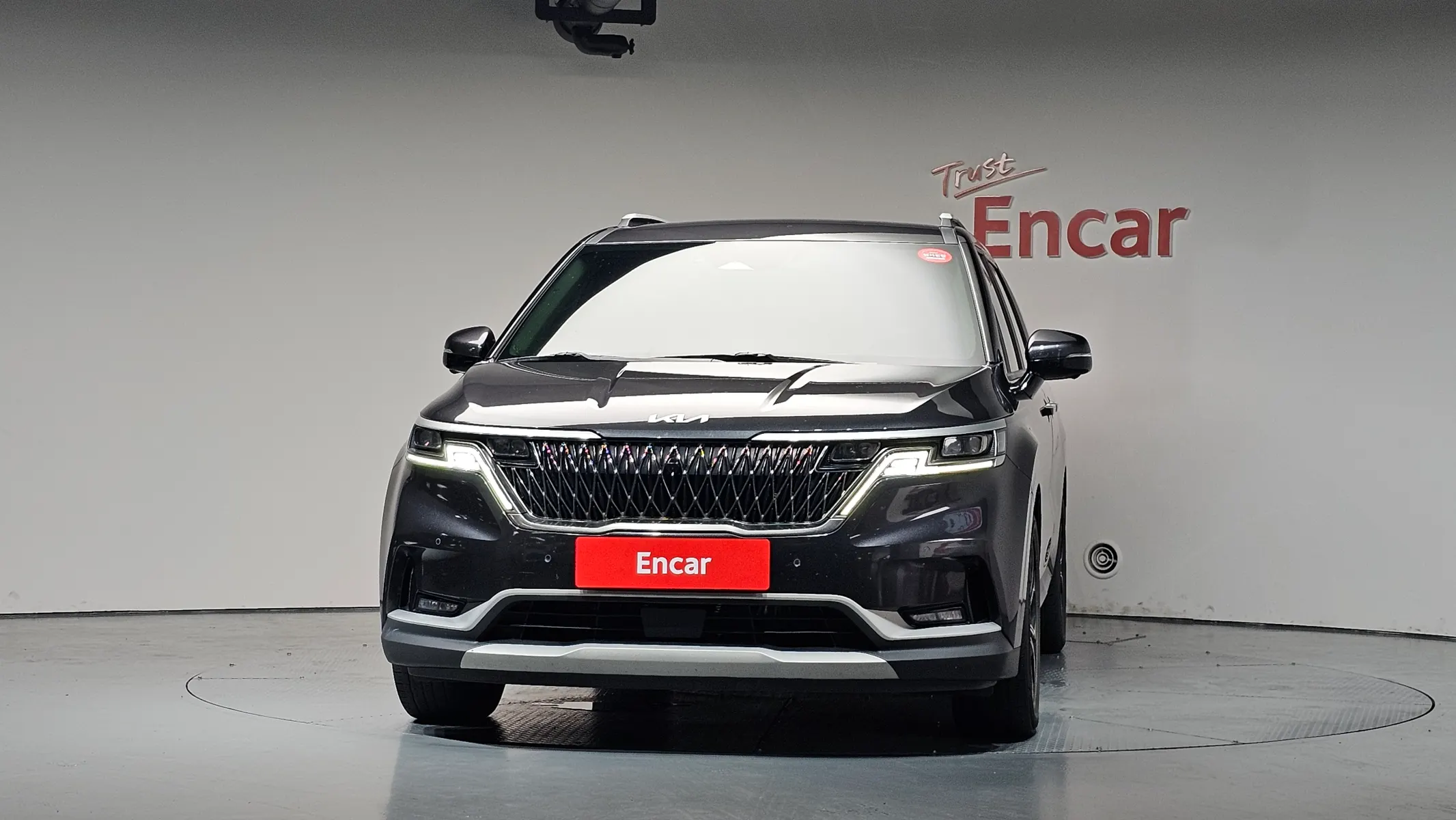 Kia Carnival 9 2022 2/5