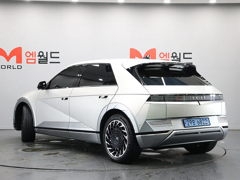 Hyundai Ioniq 5 2021 2/5