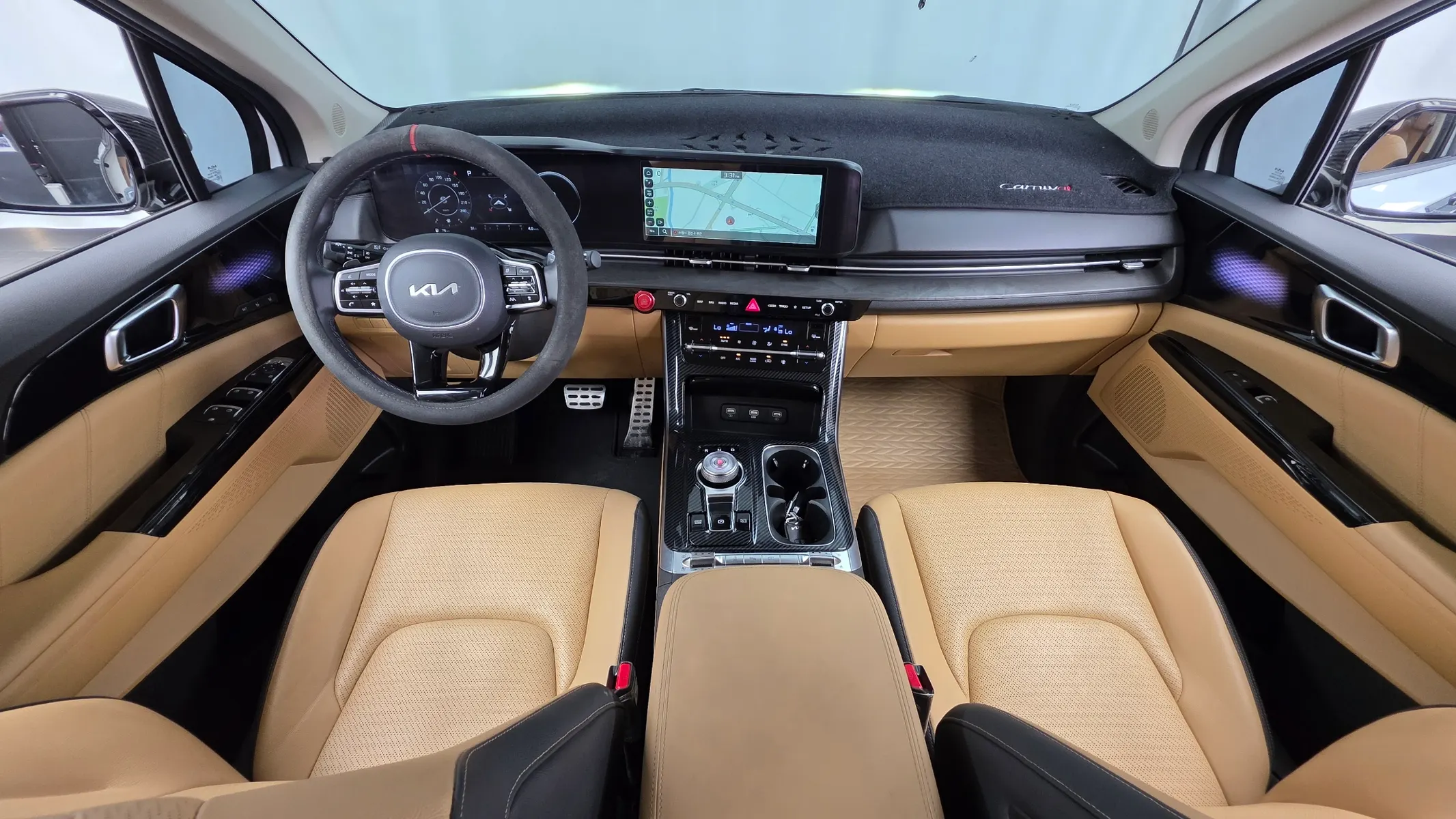 Kia Carnival 9 2023 4/5