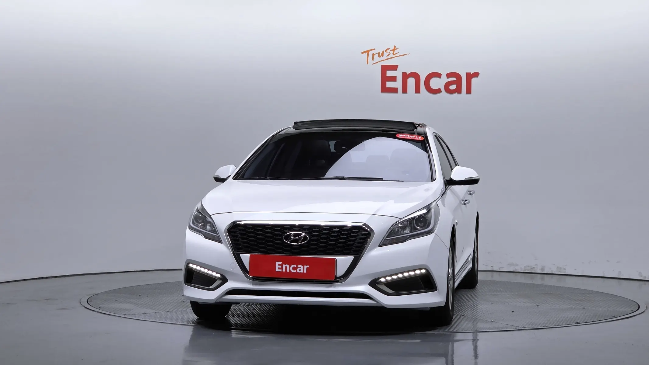 Hyundai LF 2.0 HEV 2015 2/5