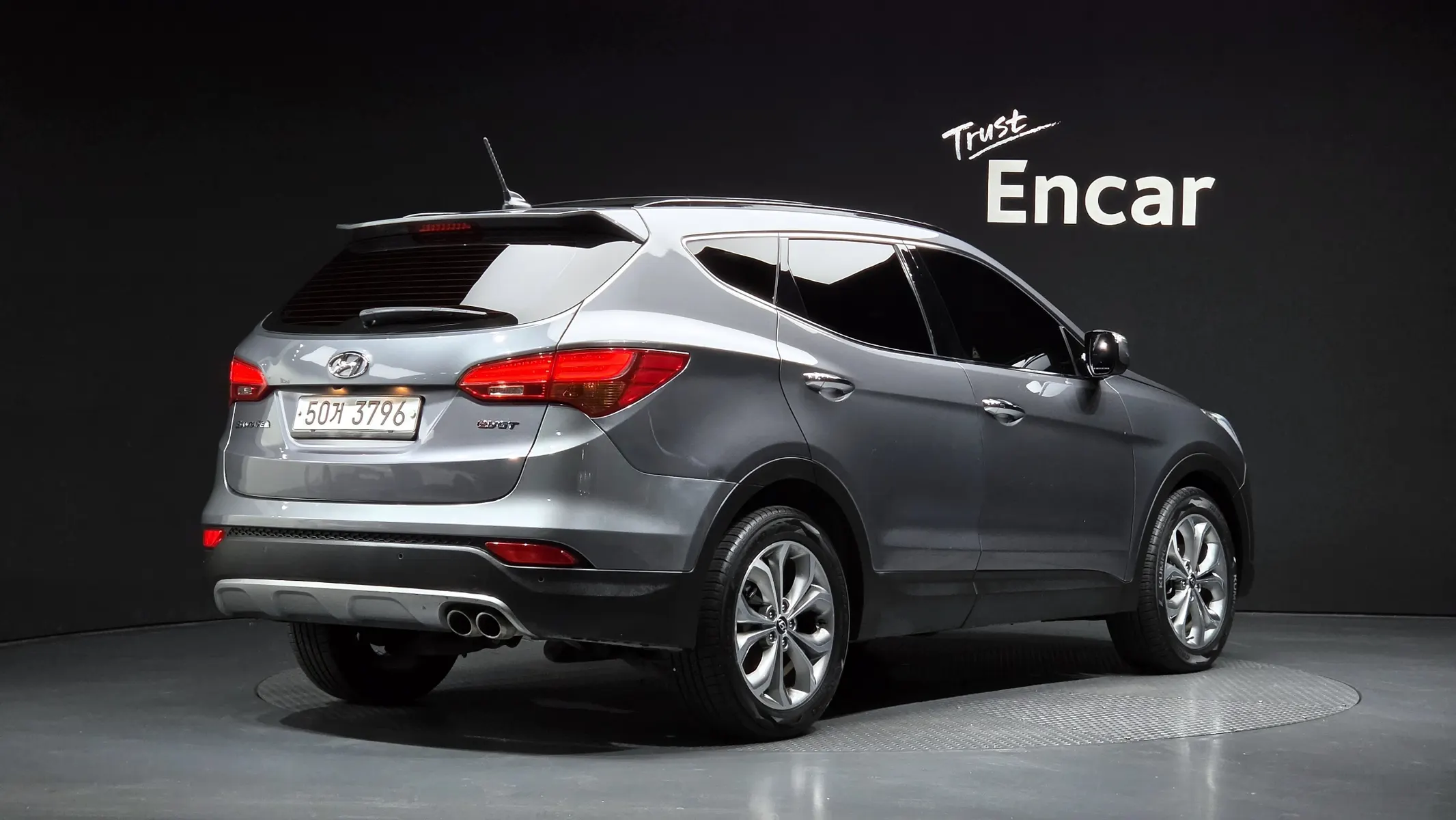 Hyundai DM (e-VGT) 2.0 2WD 2013 2/31
